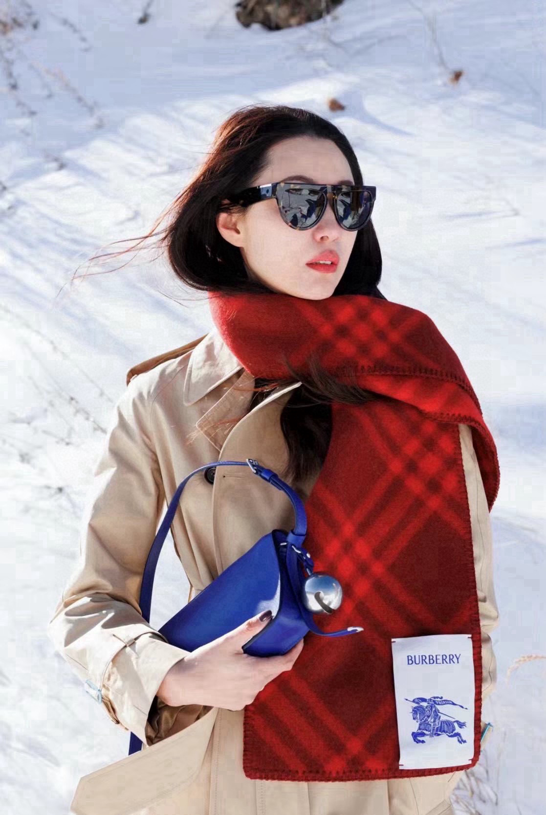 🆕全智贤同款，搭配情侣款绝绝子呀，美爆了的款，柜子一上市就售罄，排队都买不到的款，低调的奢侈感❗️这款B