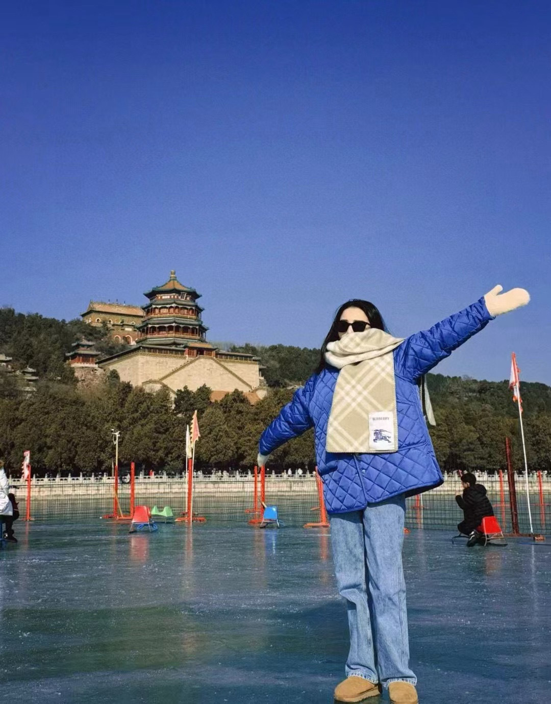 🆕全智贤同款,搭配情侣款绝绝子呀,美爆了的款,柜子一上市就售罄,排队都买不到的款,低调的奢侈感❗️这款B