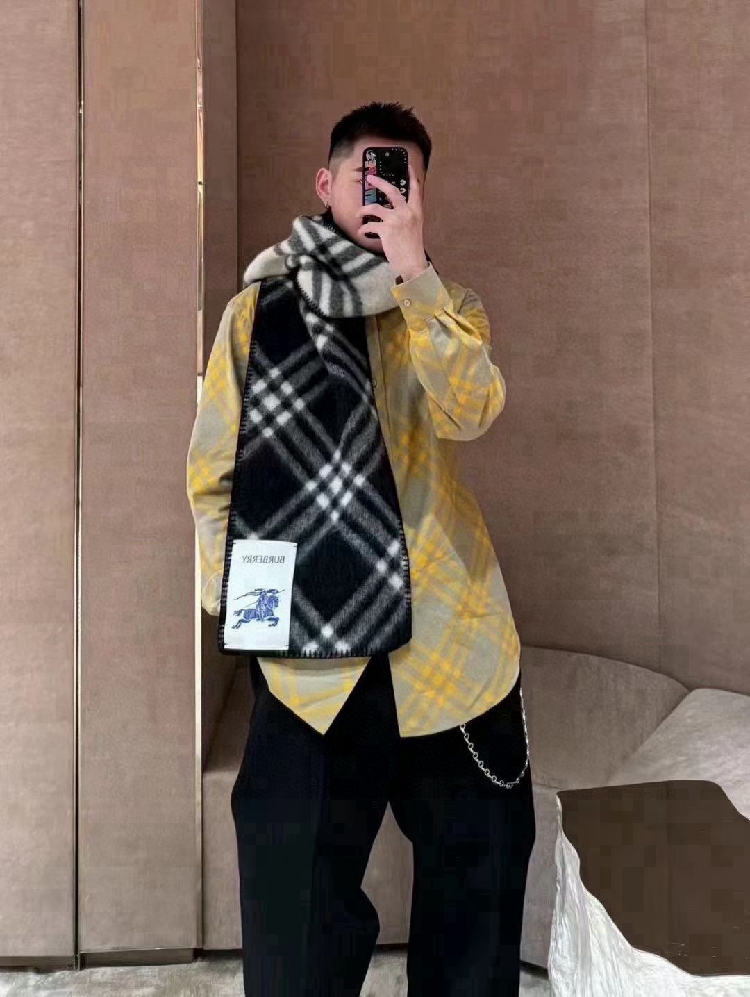 🆕全智贤同款,搭配情侣款绝绝子呀,美爆了的款,柜子一上市就售罄,排队都买不到的款,低调的奢侈感❗️这款B