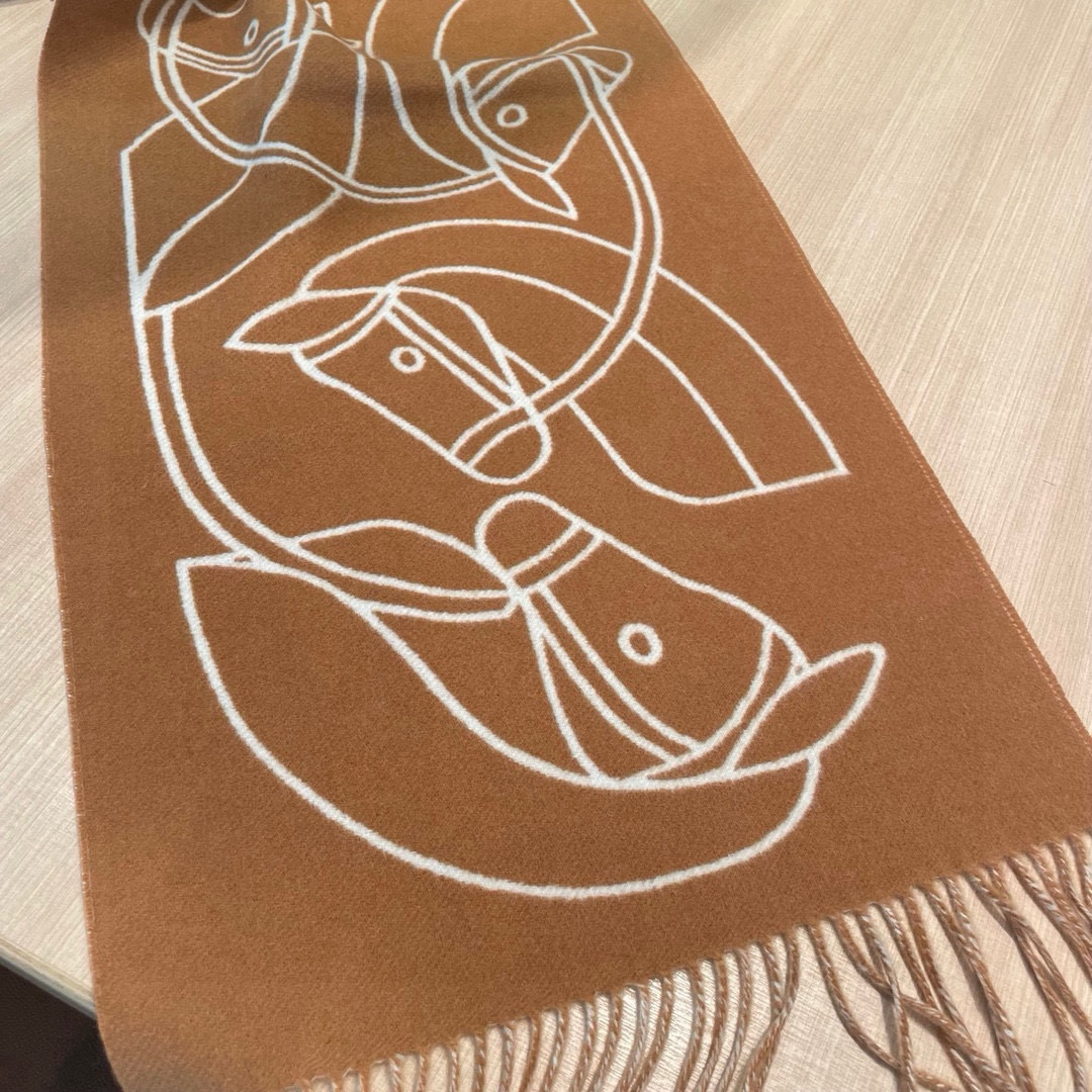 🆕Hermes · Casaque Entrelacs Equestres围巾❗️这款山羊绒围巾采用细腻
