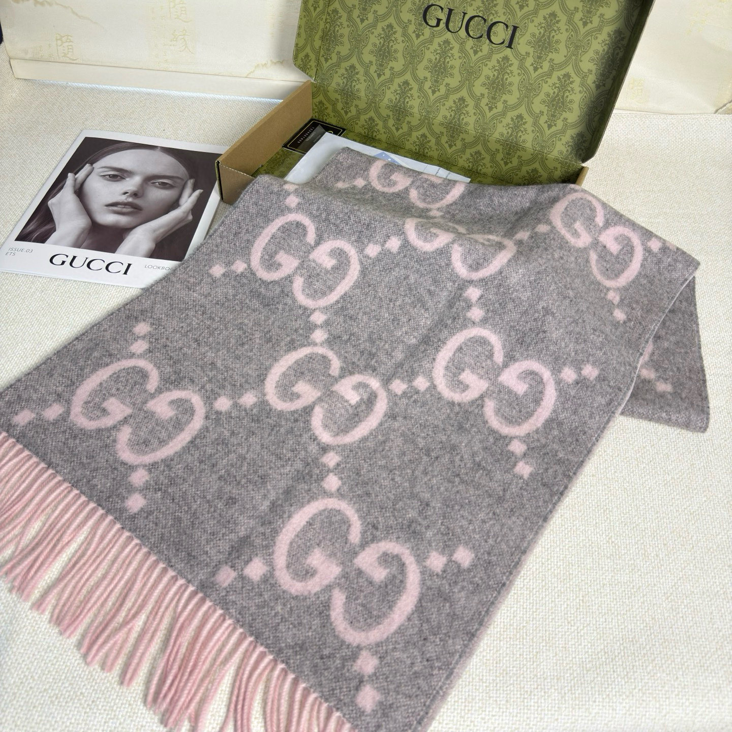 🆕Gucci大G双面羊绒围巾 Size：45*200cm 100%羊绒G家难得纯羊绒出品！超洋气大G提花