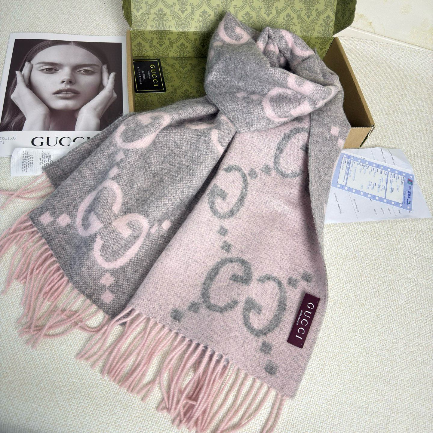 🆕Gucci大G双面羊绒围巾 Size：45*200cm 100%羊绒G家难得纯羊绒出品！超洋气大G提花