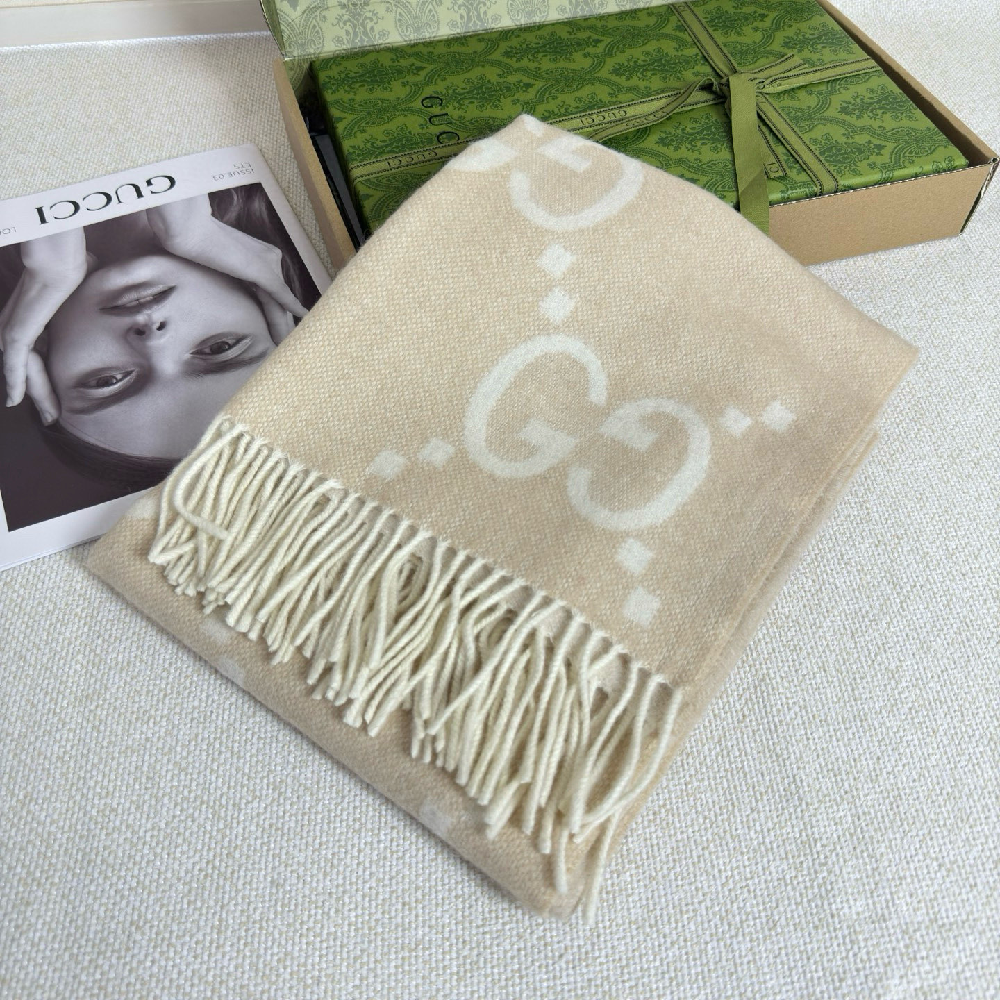 🆕Gucci大G双面羊绒围巾 Size：45*200cm 100%羊绒G家难得纯羊绒出品！超洋气大G提花