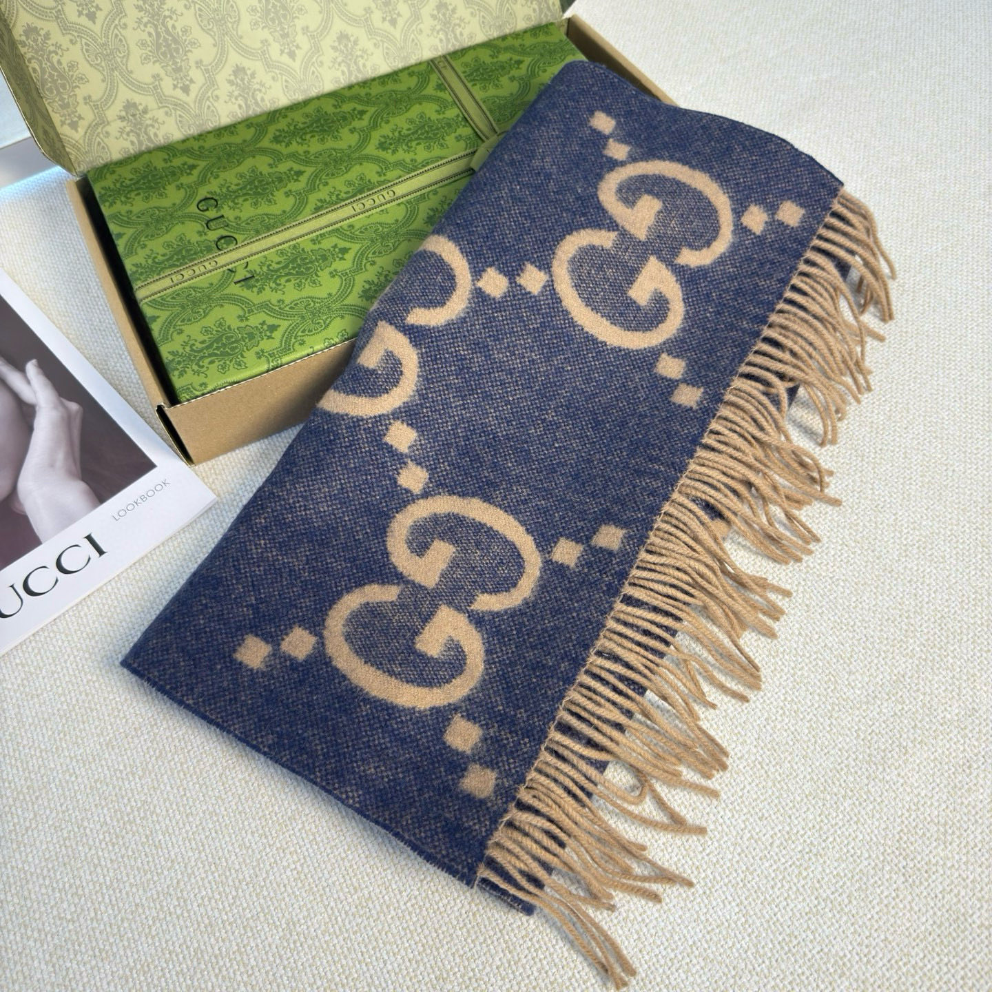 🆕Gucci大G双面羊绒围巾 Size：45*200cm 100%羊绒G家难得纯羊绒出品！超洋气大G提花