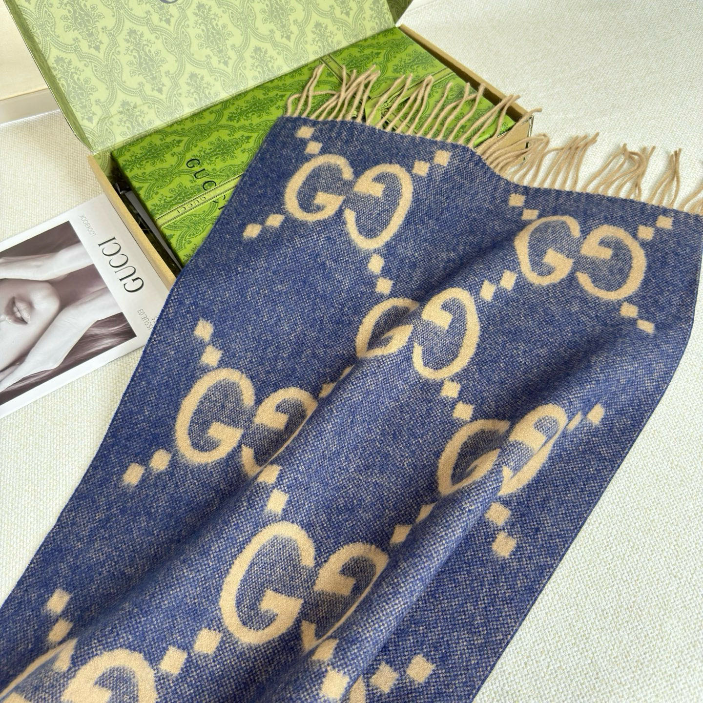 🆕Gucci大G双面羊绒围巾 Size：45*200cm 100%羊绒G家难得纯羊绒出品！超洋气大G提花