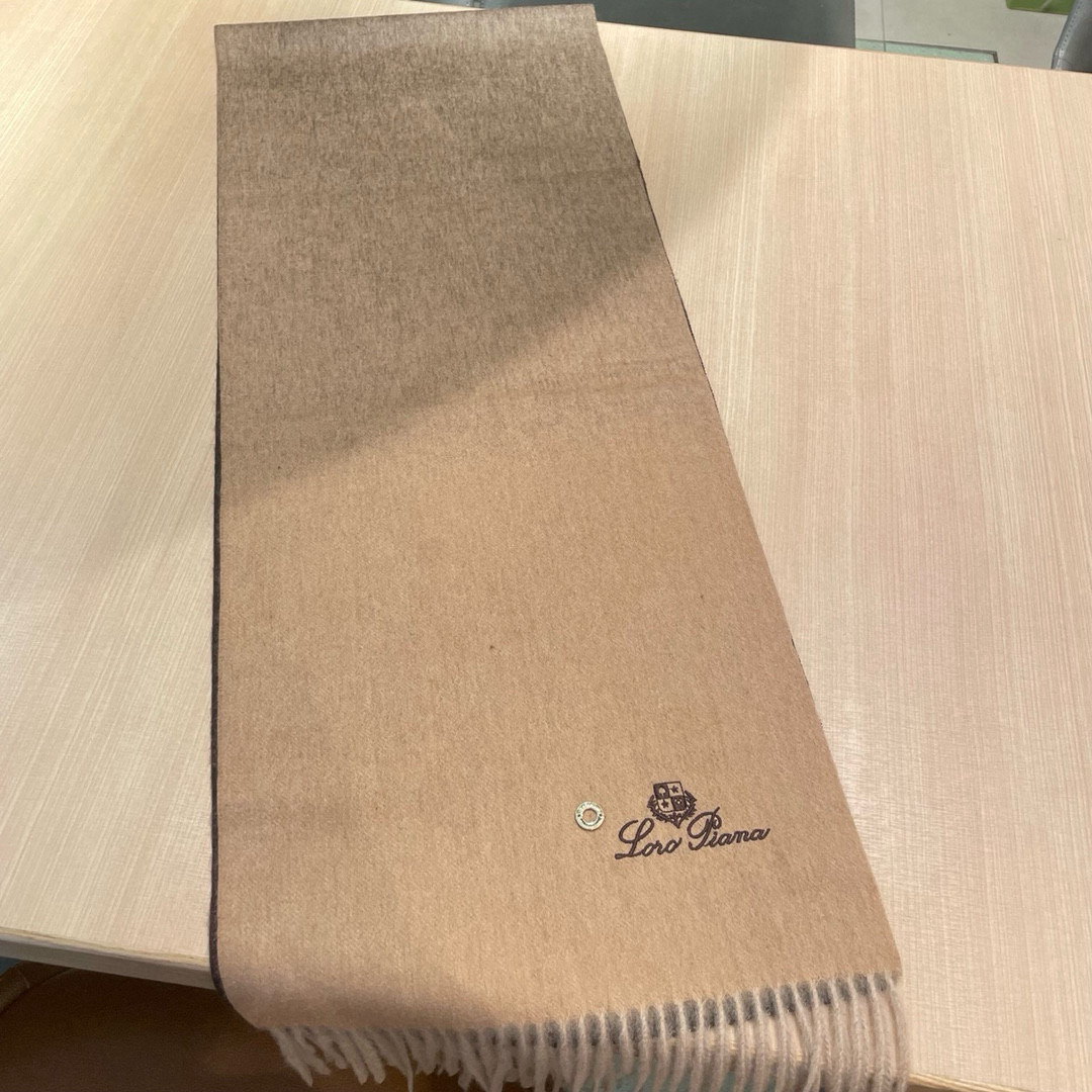 🆕Loro Piana · 诺悠翩雅❗️【贸易公司尾单，极品山羊绒围巾披肩】送人自留都太高大上了😍重磅上