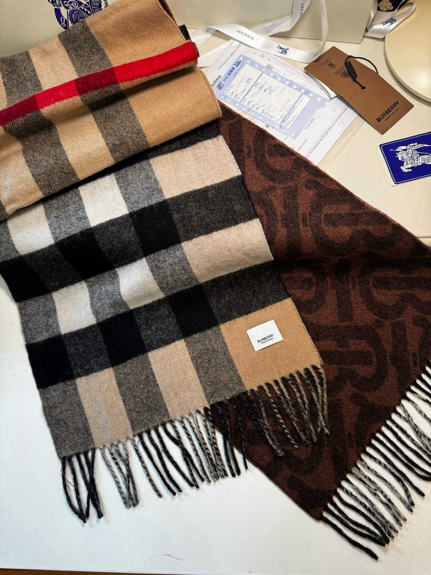 🆕❗️高版合股纱 · 法国的外贸订单 ❗️Bur经典款TB典藏款系列❗️提花精纺羊绒围巾，产自苏格兰工坊