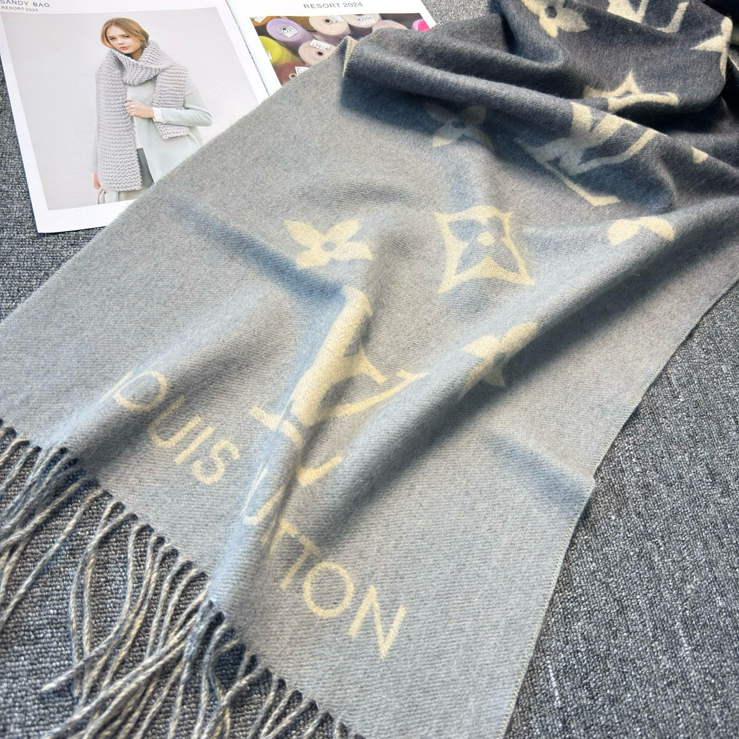 🆕【M70869】Louis Vuitton · REYKJAVIK GRADIENT渐变羊绒围巾❗️【