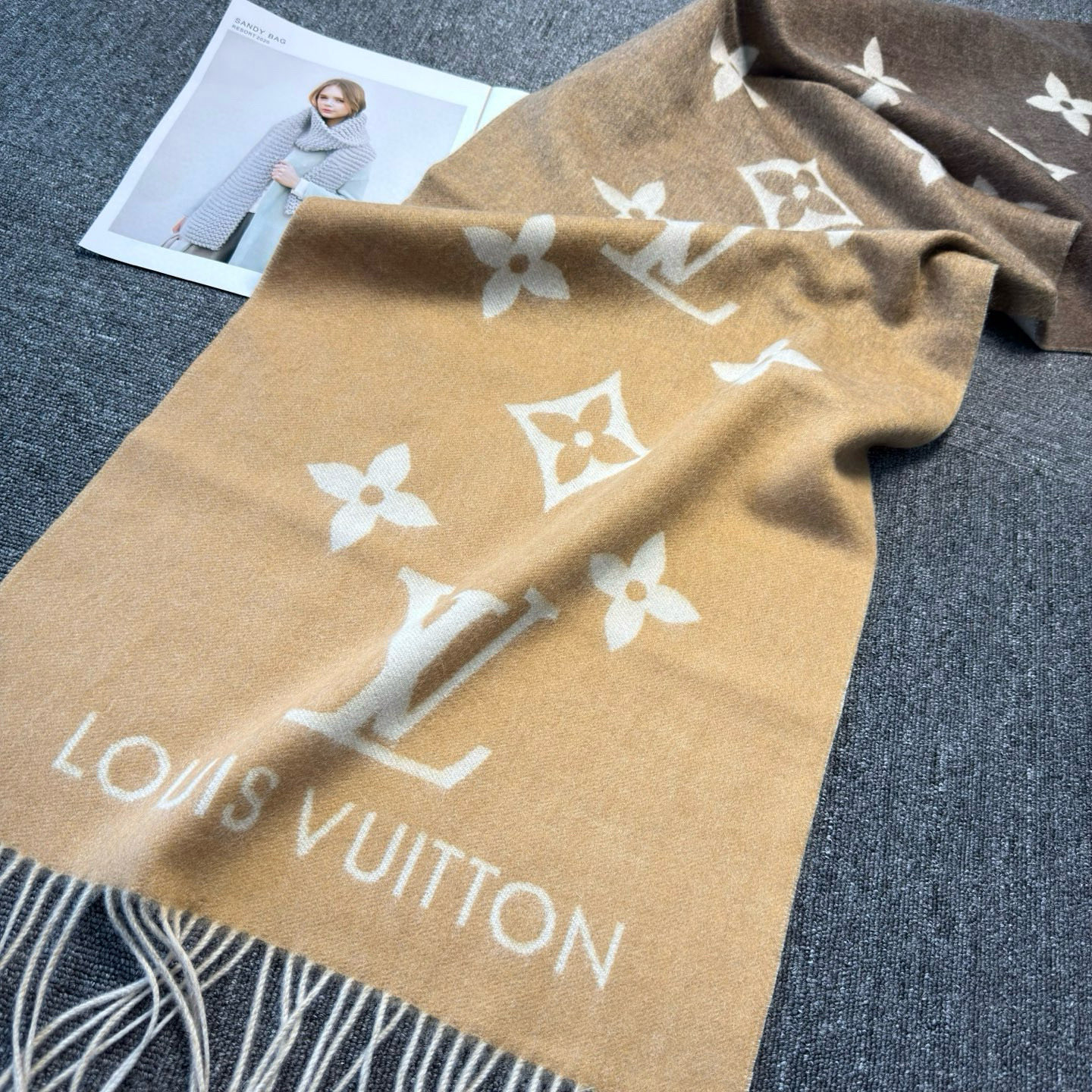 🆕【M73675】Louis Vuitton · REYKJAVIK GRADIENT渐变羊绒围巾❗️【