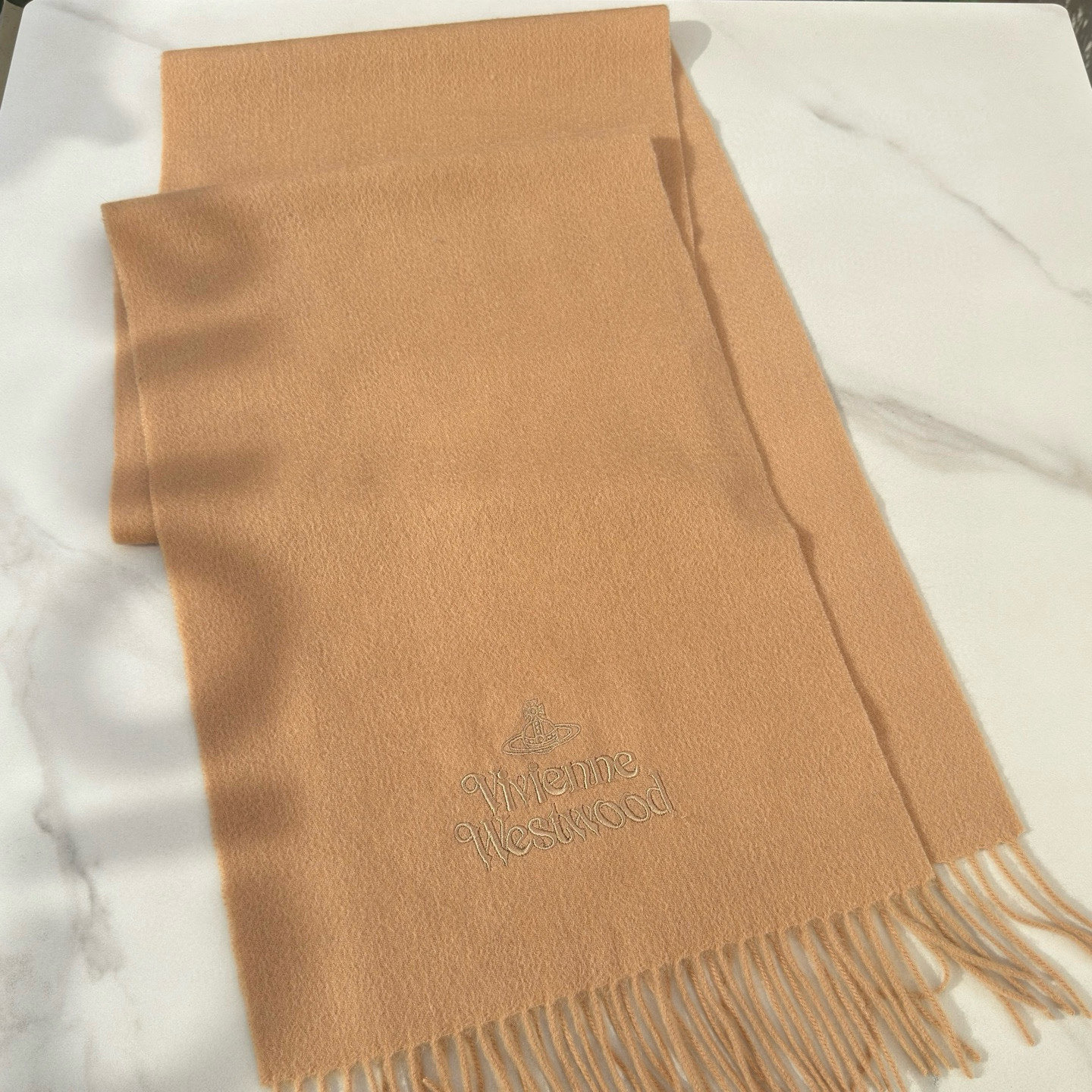 🆕𝐕𝐢𝐯𝐢𝐞𝐧𝐧𝐞 𝐖𝐞𝐬𝐭𝐰𝐨𝐨𝐝🪐✨【薇薇安 · 西太后】极品山羊绒小围巾，送人自留都太高大上了😍重