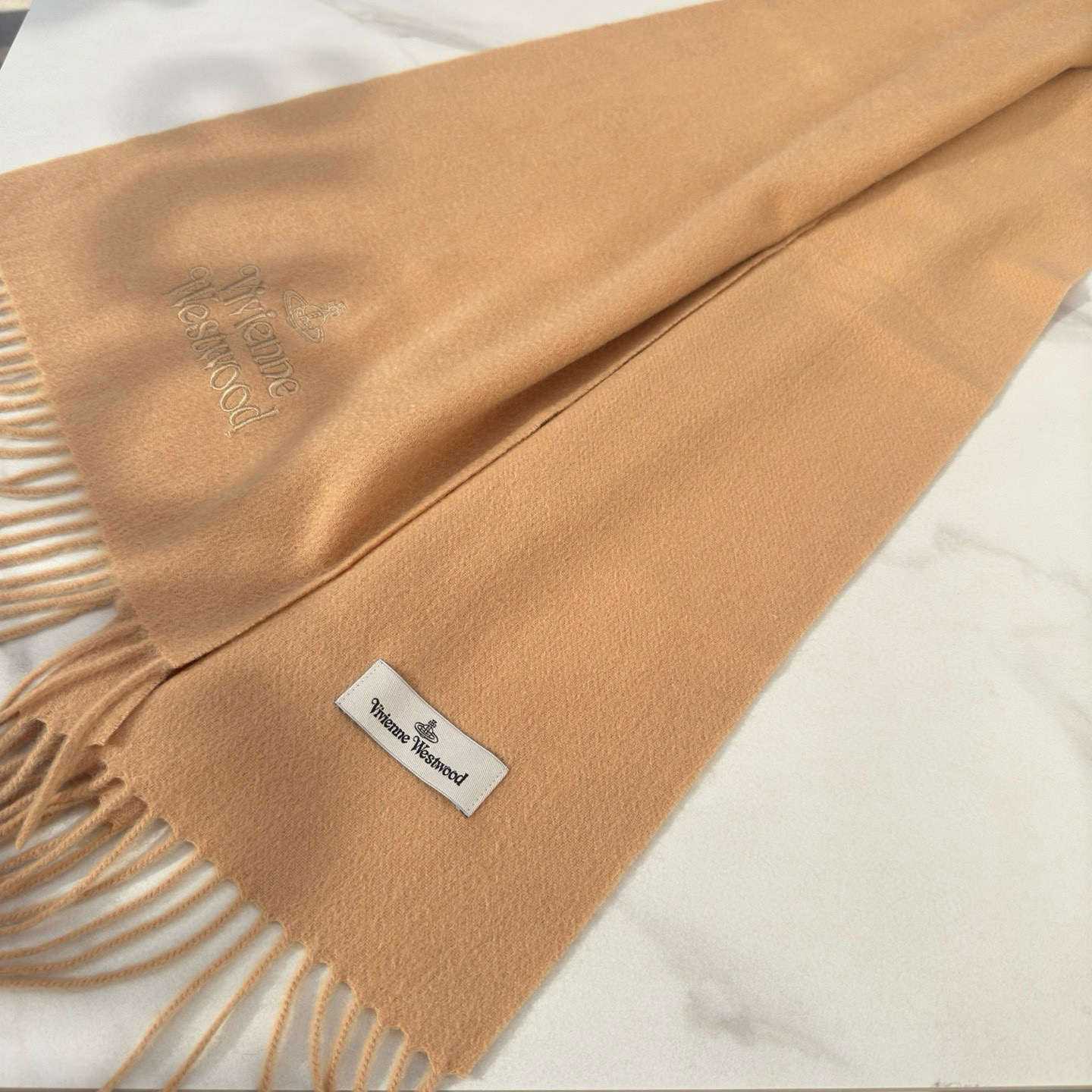 🆕𝐕𝐢𝐯𝐢𝐞𝐧𝐧𝐞 𝐖𝐞𝐬𝐭𝐰𝐨𝐨𝐝🪐✨【薇薇安 · 西太后】极品山羊绒小围巾，送人自留都太高大上了😍重