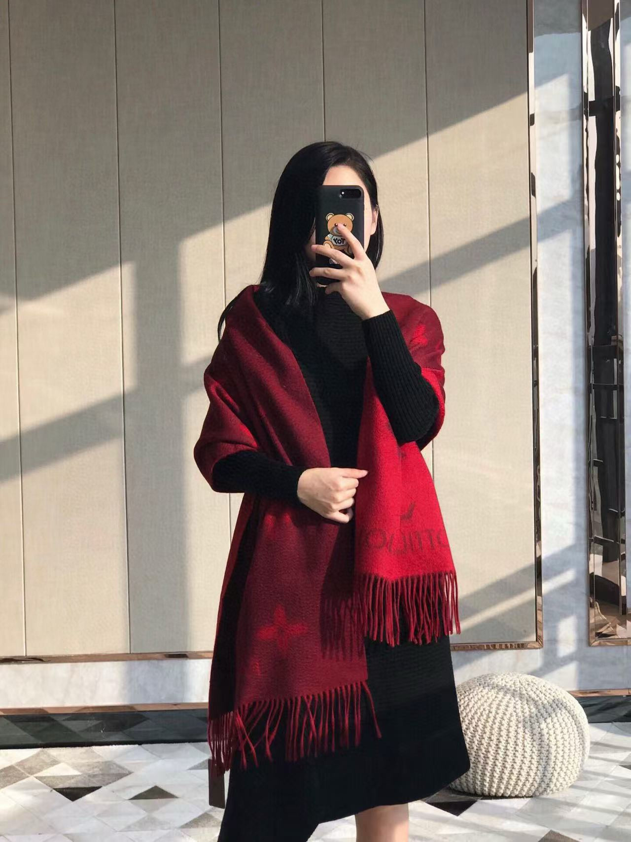 🆕【高端芯片版本 · M75505】Louis Vitton · 霍思燕同款披肩围巾两用【带芯片+二维码