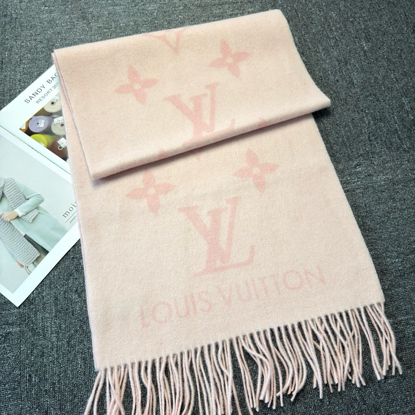 🆕【高端芯片版本 · M96287】Louis Vitton · 霍思燕同款披肩围巾两用【带芯片+二维码