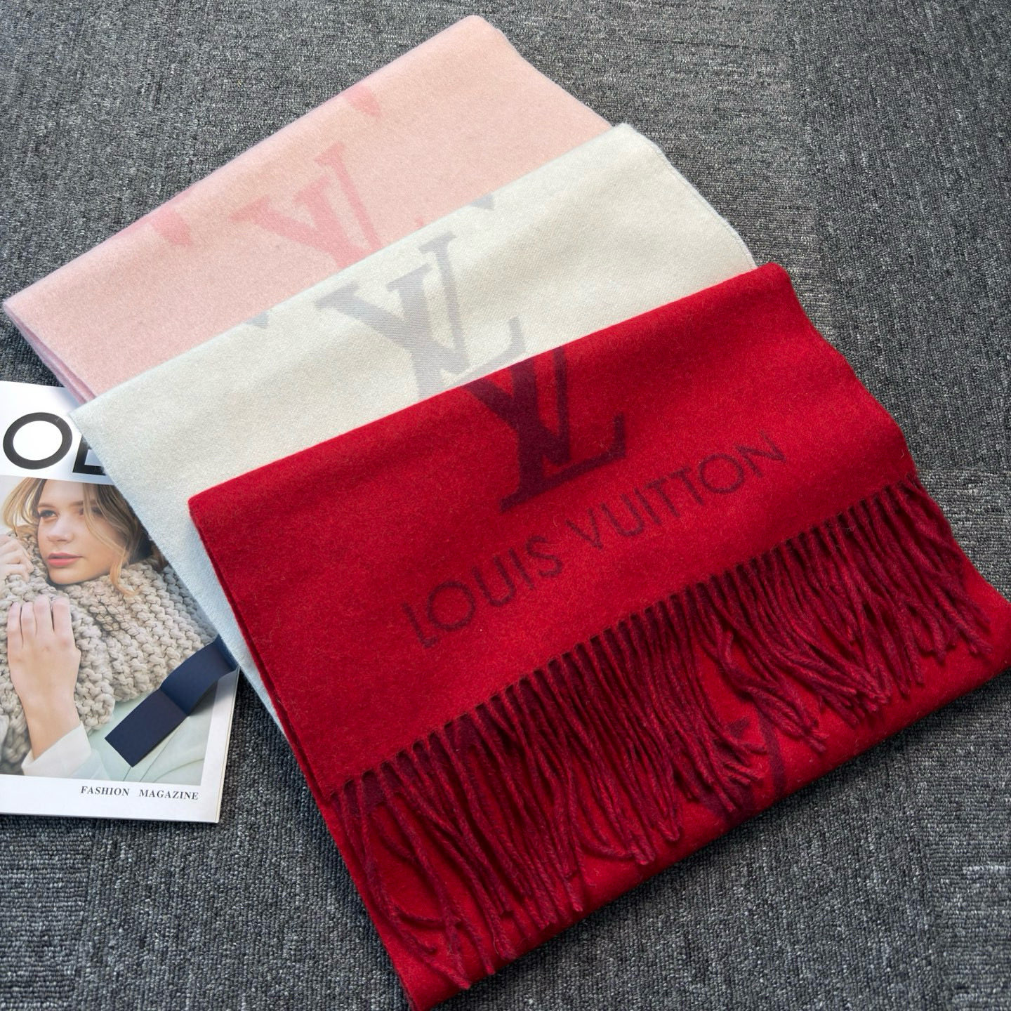🆕【高端芯片版本 · M96287】Louis Vitton · 霍思燕同款披肩围巾两用【带芯片+二维码