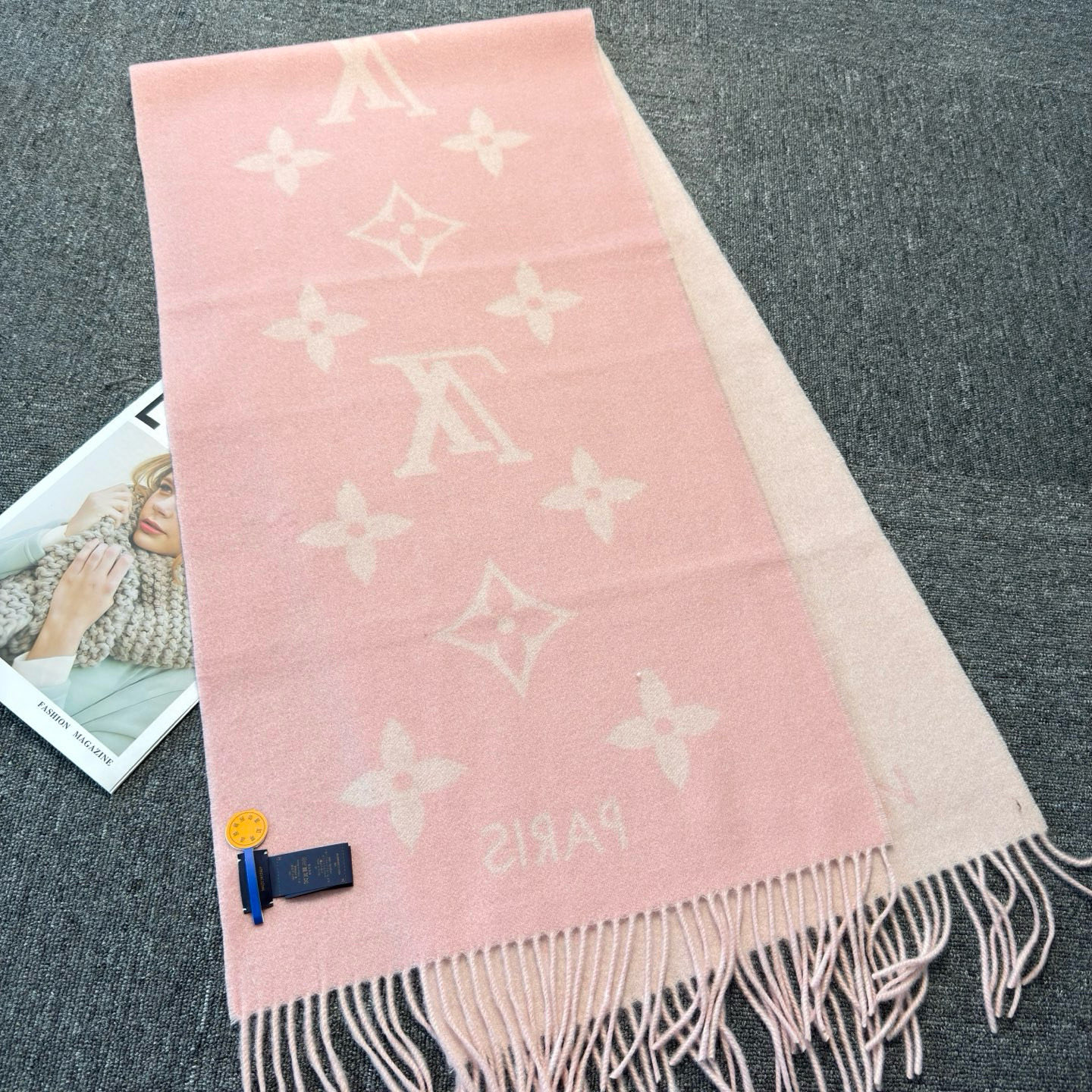 🆕【高端芯片版本 · M96287】Louis Vitton · 霍思燕同款披肩围巾两用【带芯片+二维码
