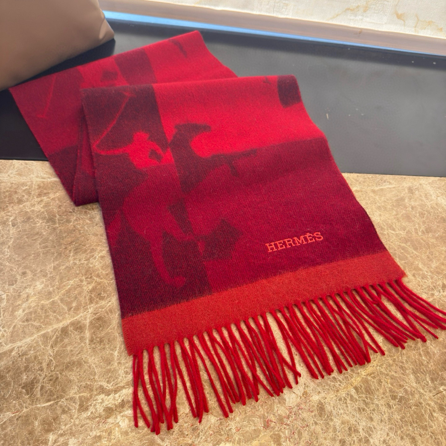 🆕 【▪Hermes · 爱马仕提花围巾，精致的温柔配色，超级迷恋❗️气质低调恬静又不失优雅❗️】重点推