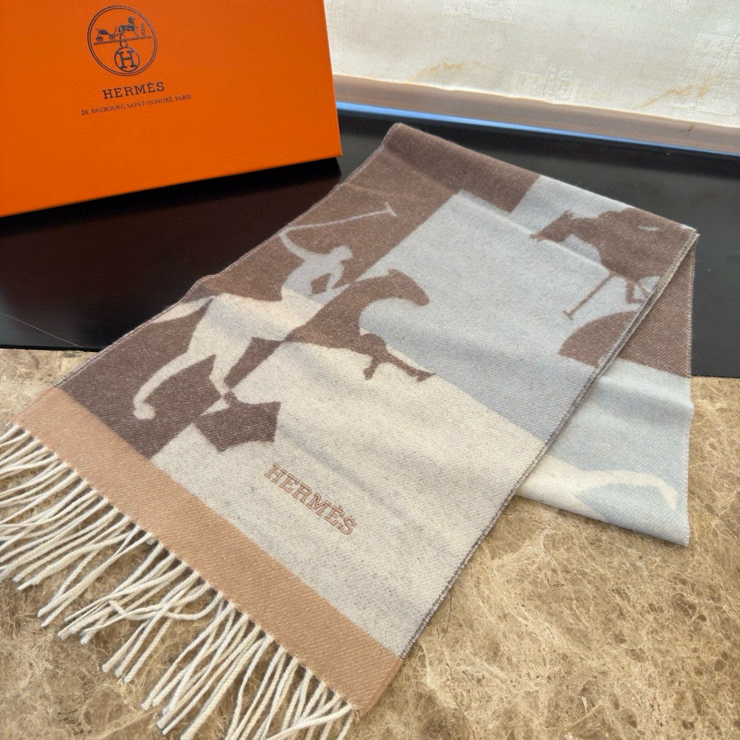 🆕 【▪Hermes · 爱马仕提花围巾，精致的温柔配色，超级迷恋❗️气质低调恬静又不失优雅❗️】重点推