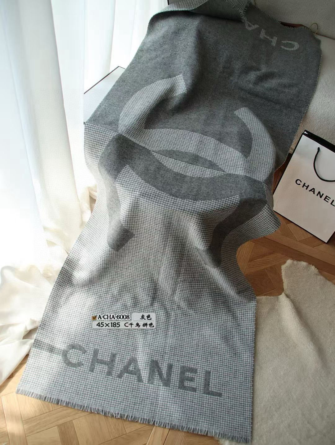 🆕CHANEL香奶奶尾单新款23B千鸟格拼色羊绒围巾，直接出欧洲的，正儿八经的正品订单…和大货一起出来，