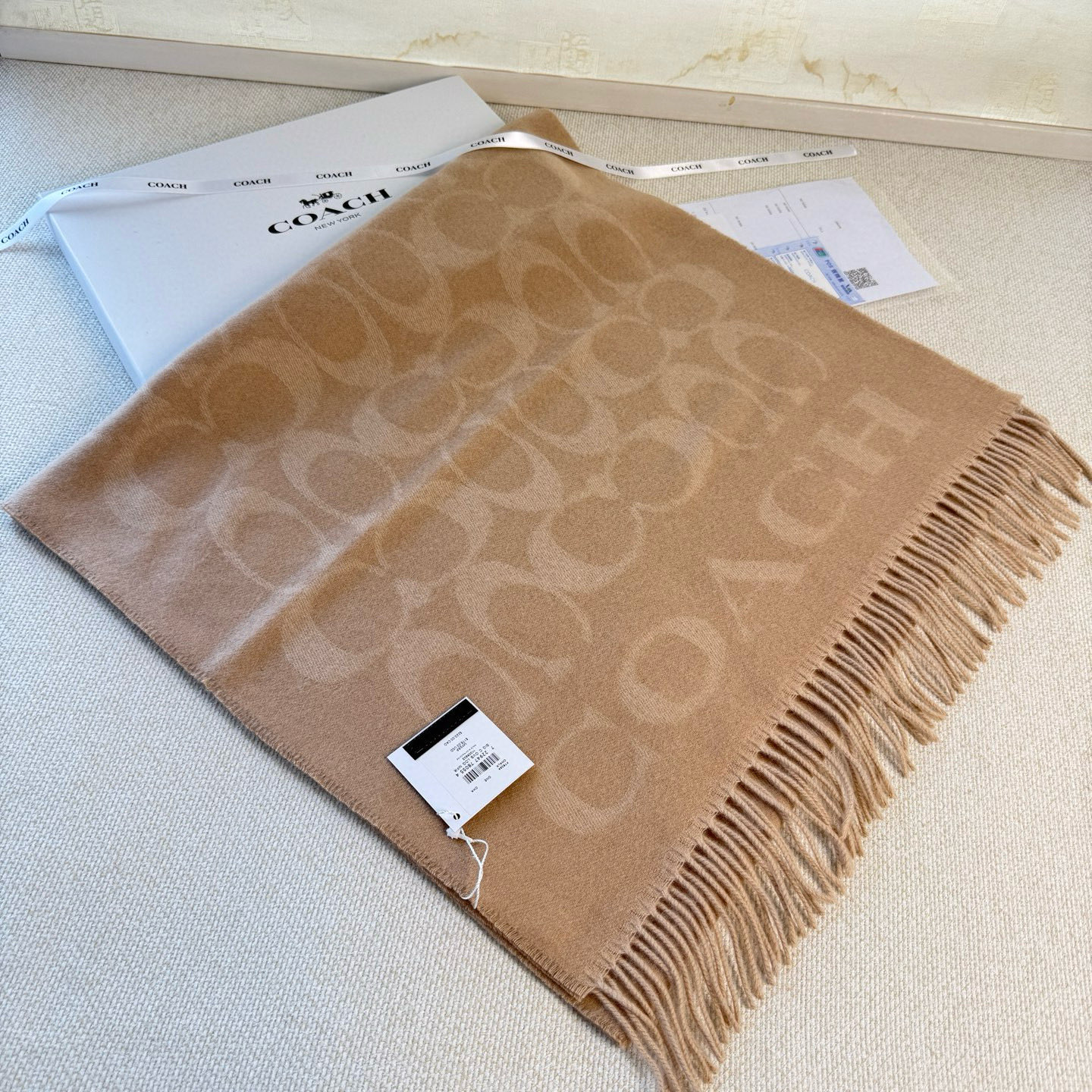 🆕【COCAH · 蔻驰经典标志大尺寸围巾】专柜都在抢货的节奏❗️【高端原版尾单全套辅料齐全】Coach