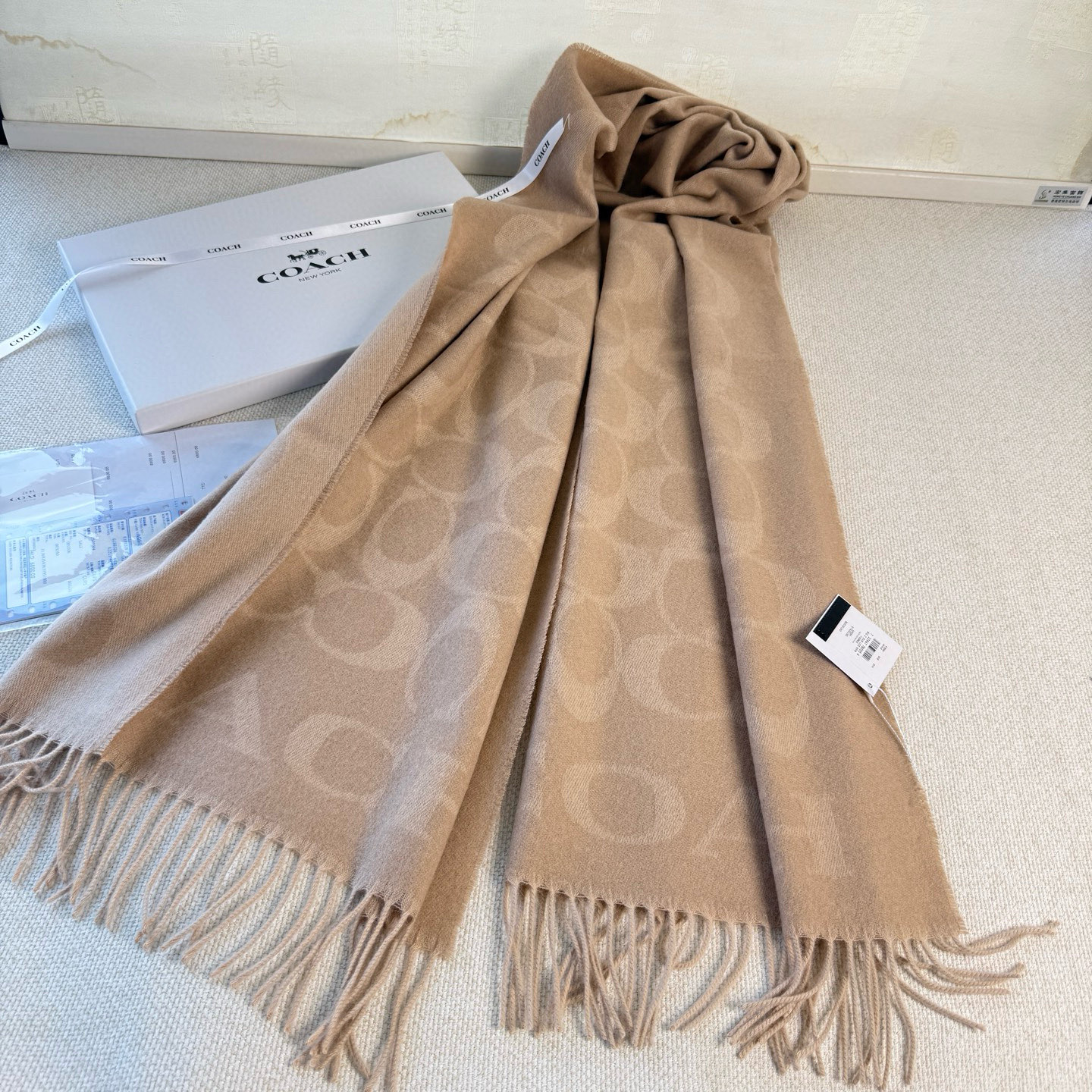 🆕【COCAH · 蔻驰经典标志大尺寸围巾】专柜都在抢货的节奏❗️【高端原版尾单全套辅料齐全】Coach