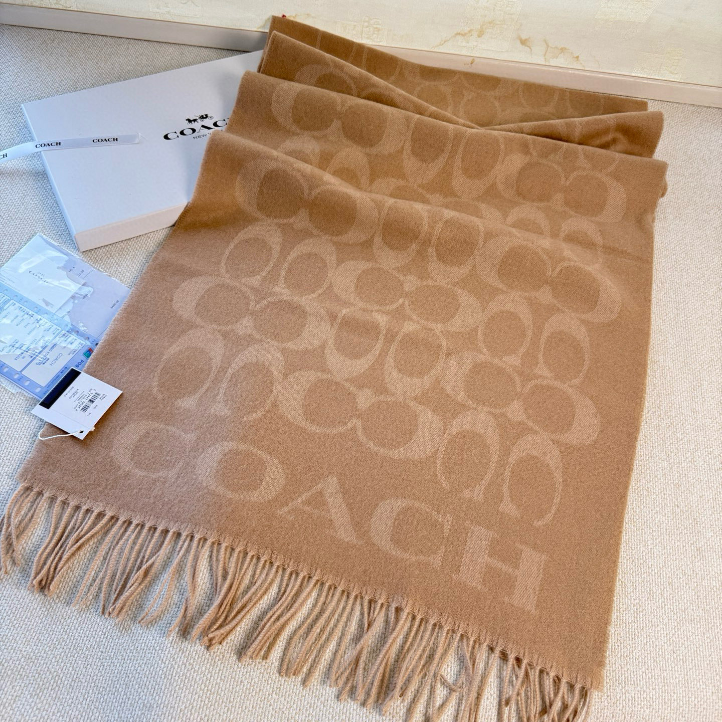 🆕【COCAH · 蔻驰经典标志大尺寸围巾】专柜都在抢货的节奏❗️【高端原版尾单全套辅料齐全】Coach