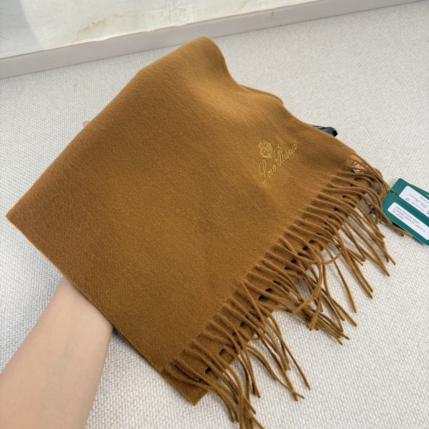 🆕Loro Piana · 诺悠翩雅秋冬新品❗️超级夯货 重磅来袭❗️【极品山羊绒小围巾】送人自留都太高