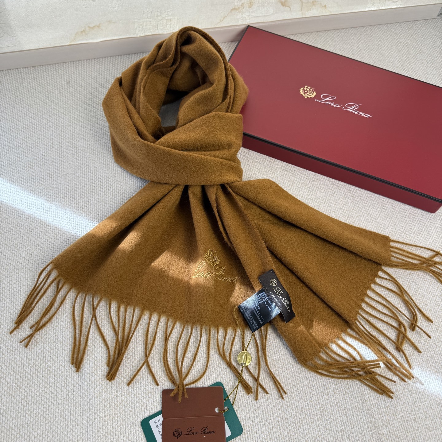 🆕Loro Piana · 诺悠翩雅秋冬新品❗️超级夯货 重磅来袭❗️【极品山羊绒小围巾】送人自留都太高