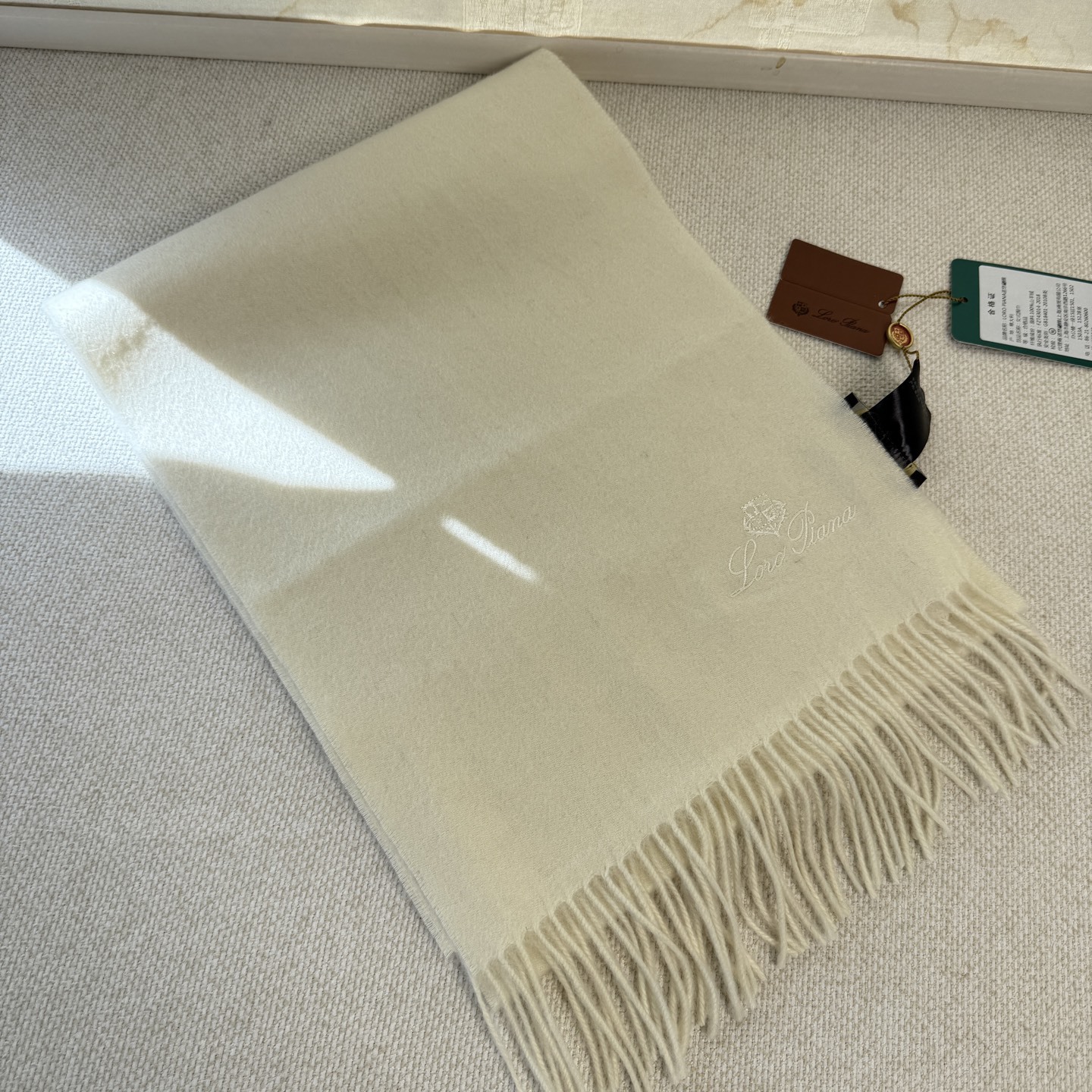 🆕Loro Piana · 诺悠翩雅秋冬新品❗️超级夯货 重磅来袭❗️【极品山羊绒小围巾】送人自留都太高