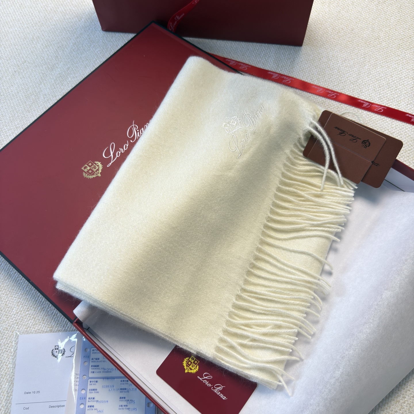 🆕Loro Piana · 诺悠翩雅秋冬新品❗️超级夯货 重磅来袭❗️【极品山羊绒小围巾】送人自留都太高