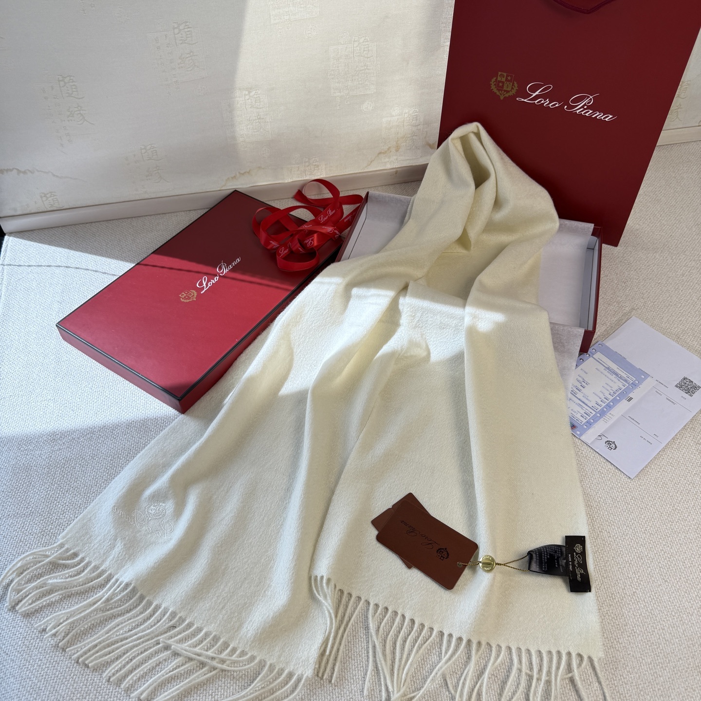 🆕Loro Piana · 诺悠翩雅秋冬新品❗️超级夯货 重磅来袭❗️【极品山羊绒小围巾】送人自留都太高