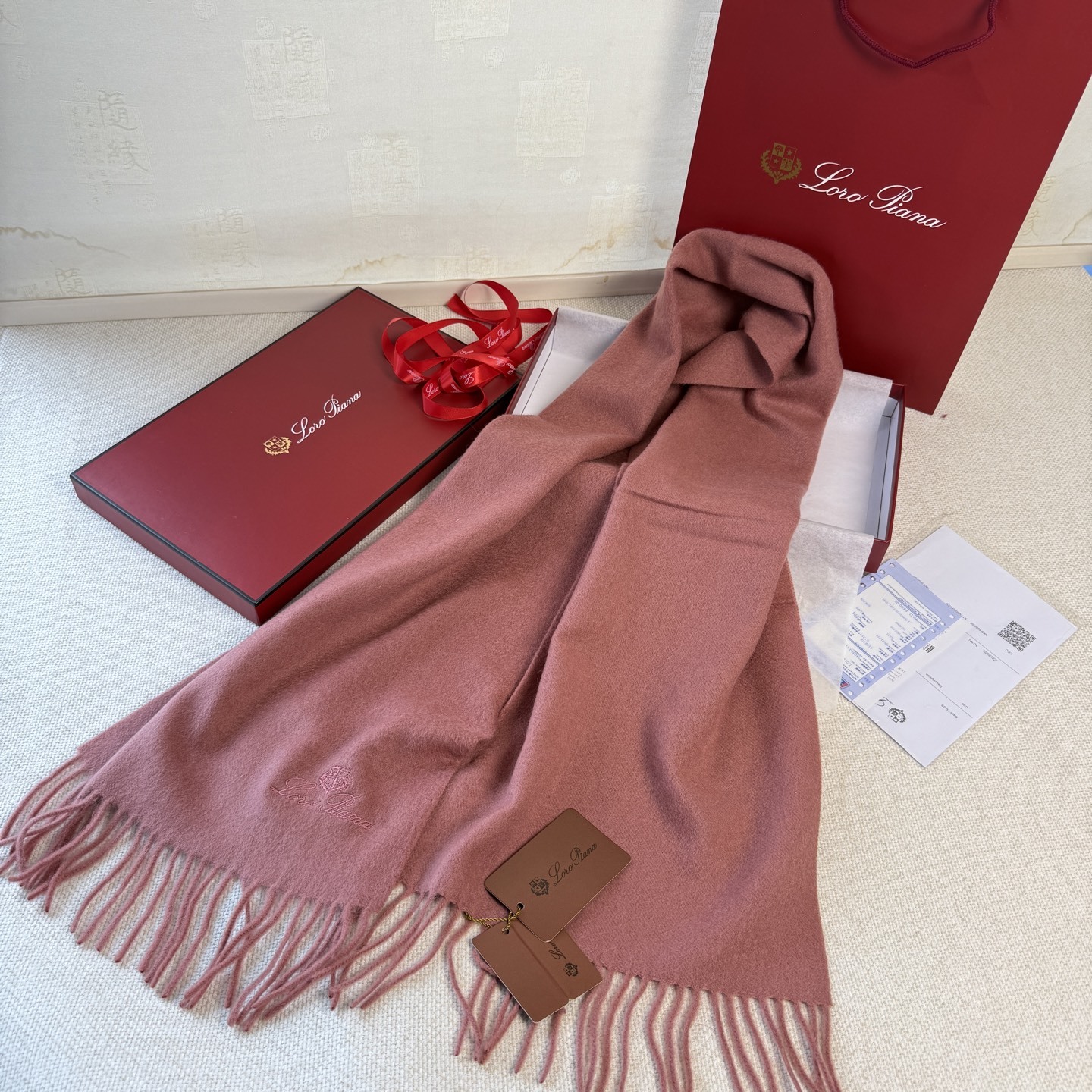 🆕Loro Piana · 诺悠翩雅秋冬新品❗️超级夯货 重磅来袭❗️【极品山羊绒小围巾】送人自留都太高