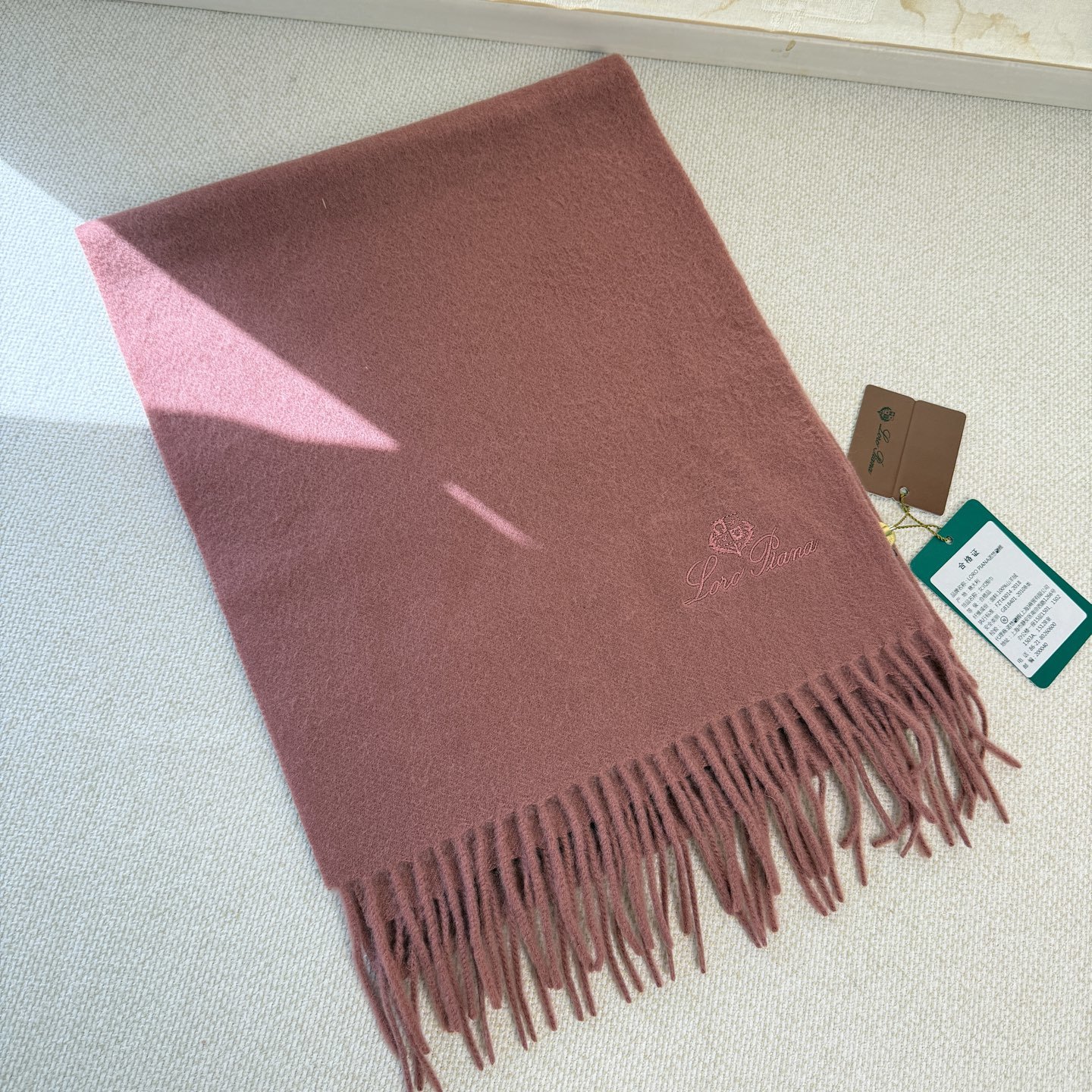 🆕Loro Piana · 诺悠翩雅秋冬新品❗️超级夯货 重磅来袭❗️【极品山羊绒小围巾】送人自留都太高