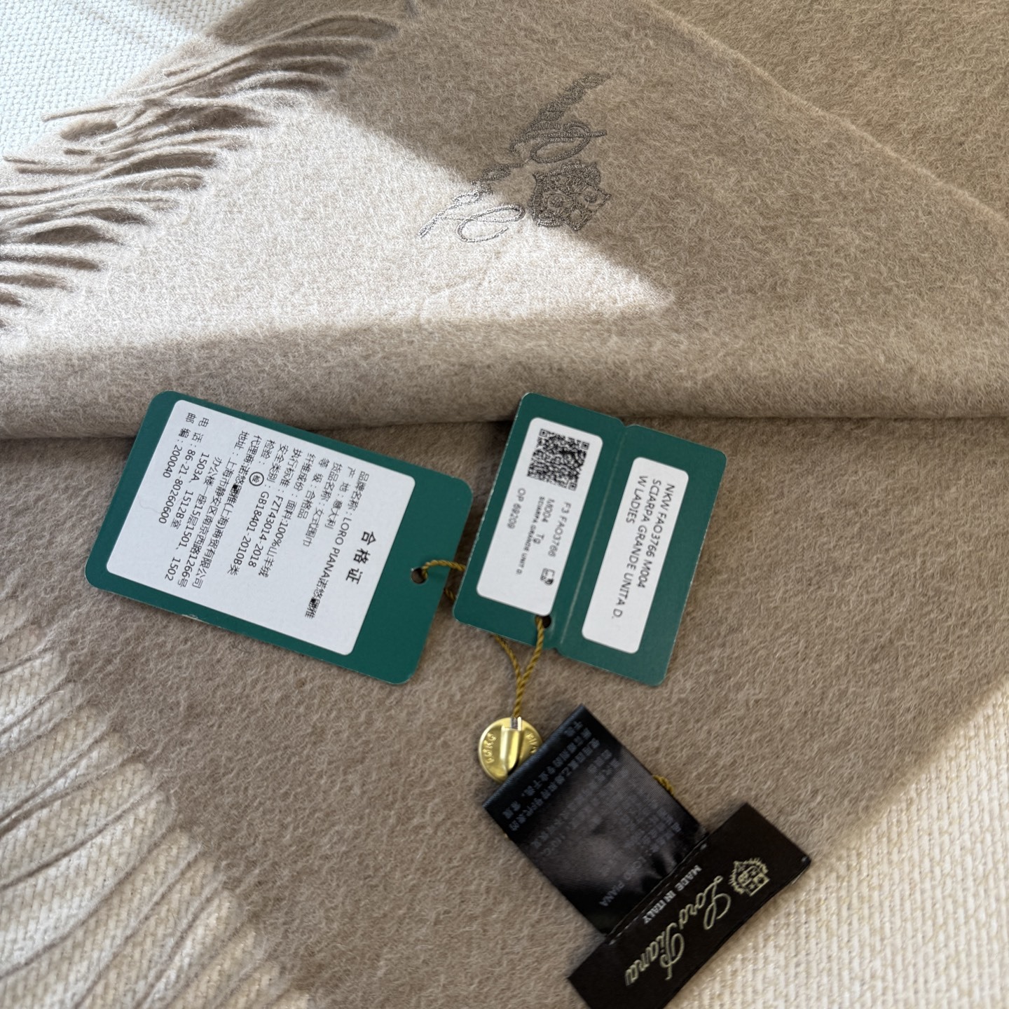 🆕Loro Piana · 诺悠翩雅秋冬新品❗️超级夯货 重磅来袭❗️【极品山羊绒小围巾】送人自留都太高