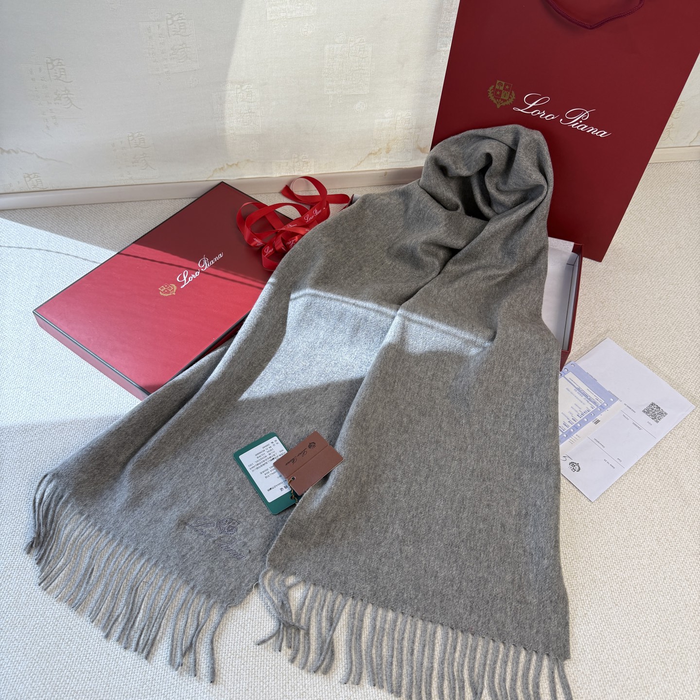 🆕Loro Piana · 诺悠翩雅秋冬新品❗️超级夯货 重磅来袭❗️【极品山羊绒小围巾】送人自留都太高