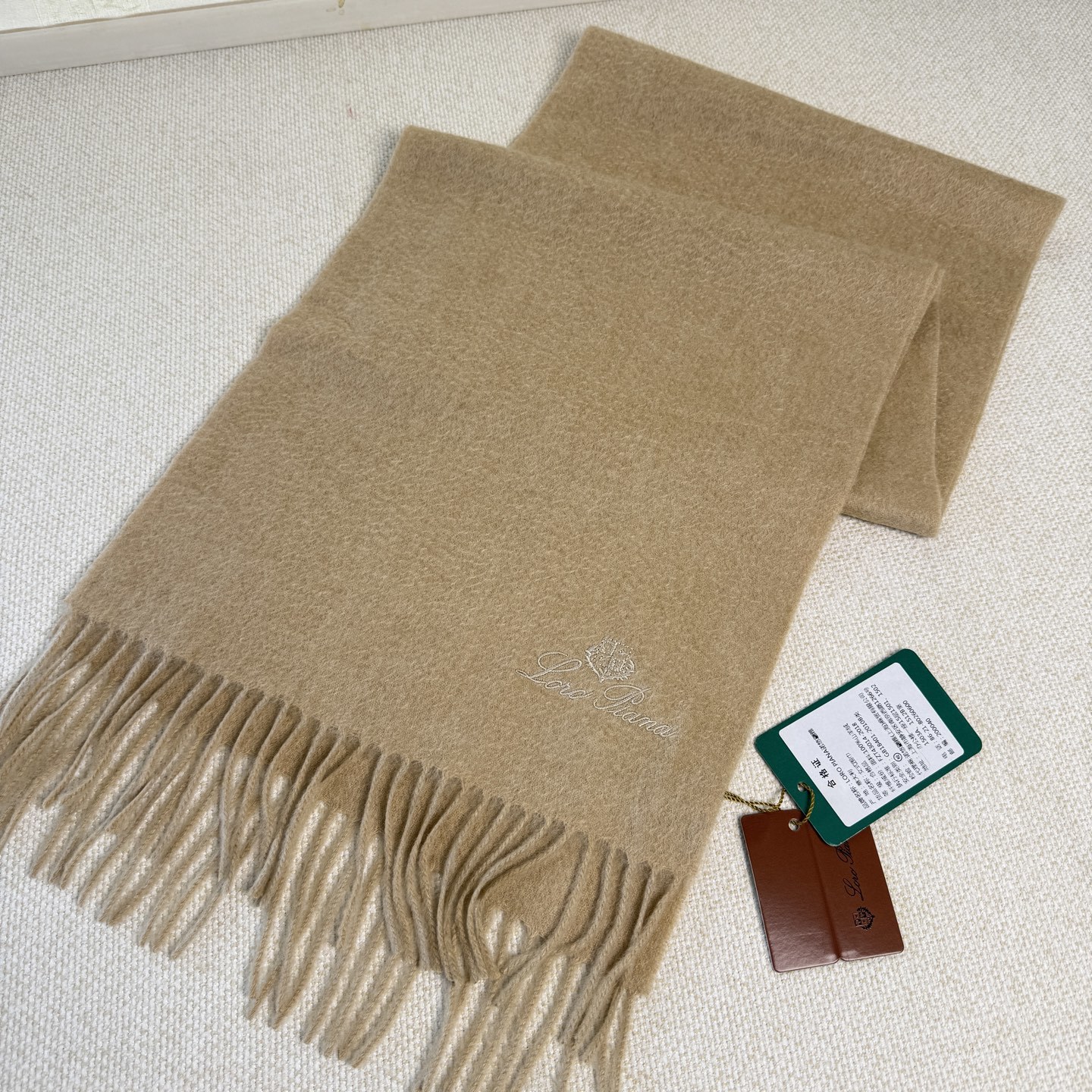 🆕Loro Piana · 诺悠翩雅秋冬新品❗️超级夯货 重磅来袭❗️【极品山羊绒小围巾】送人自留都太高