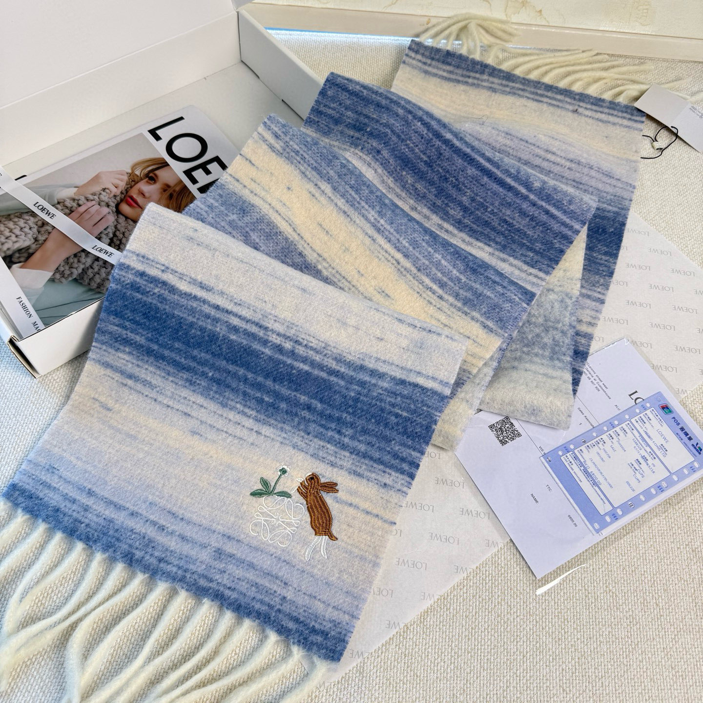 🆕 【▪Loewe · 罗意威难得一见的温柔配色，低调又不失优雅❗】重点推荐❗ 超级高级的彩虹配色🌈，每