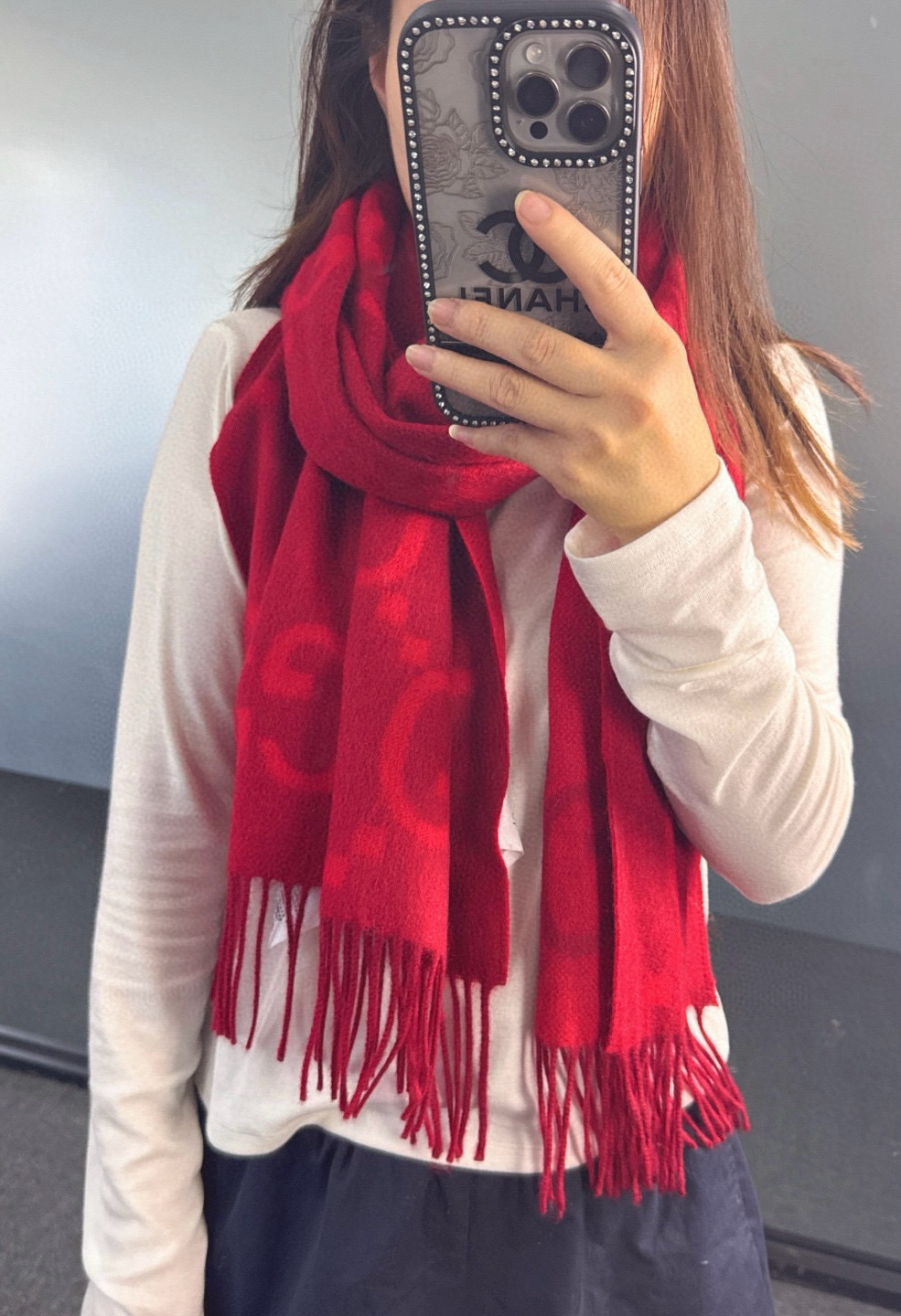 NO:580927,Gucci Big G double-sided cashmere scarf Size45*200cm cashmere G family rare pure cashmere product!  Super stylish big G jacquard, two-sided color matching and one scarf for double matching ~ same style for men and women, large shawl practical size, business trip, travel are all very important choices, high version scarf, high version scarf, gucci, gucci, shawls19860909Gucci大G双面羊绒围巾 Size45*200cm羊绒 G家难得纯羊绒出品！超洋气大G提花、两面配色一条围巾双重搭配～男女同款、大披肩实用尺寸、出差、旅游 都是很重要的选择哦高版本围巾,高版本围巾,gucci,gucci,shawls,scarf