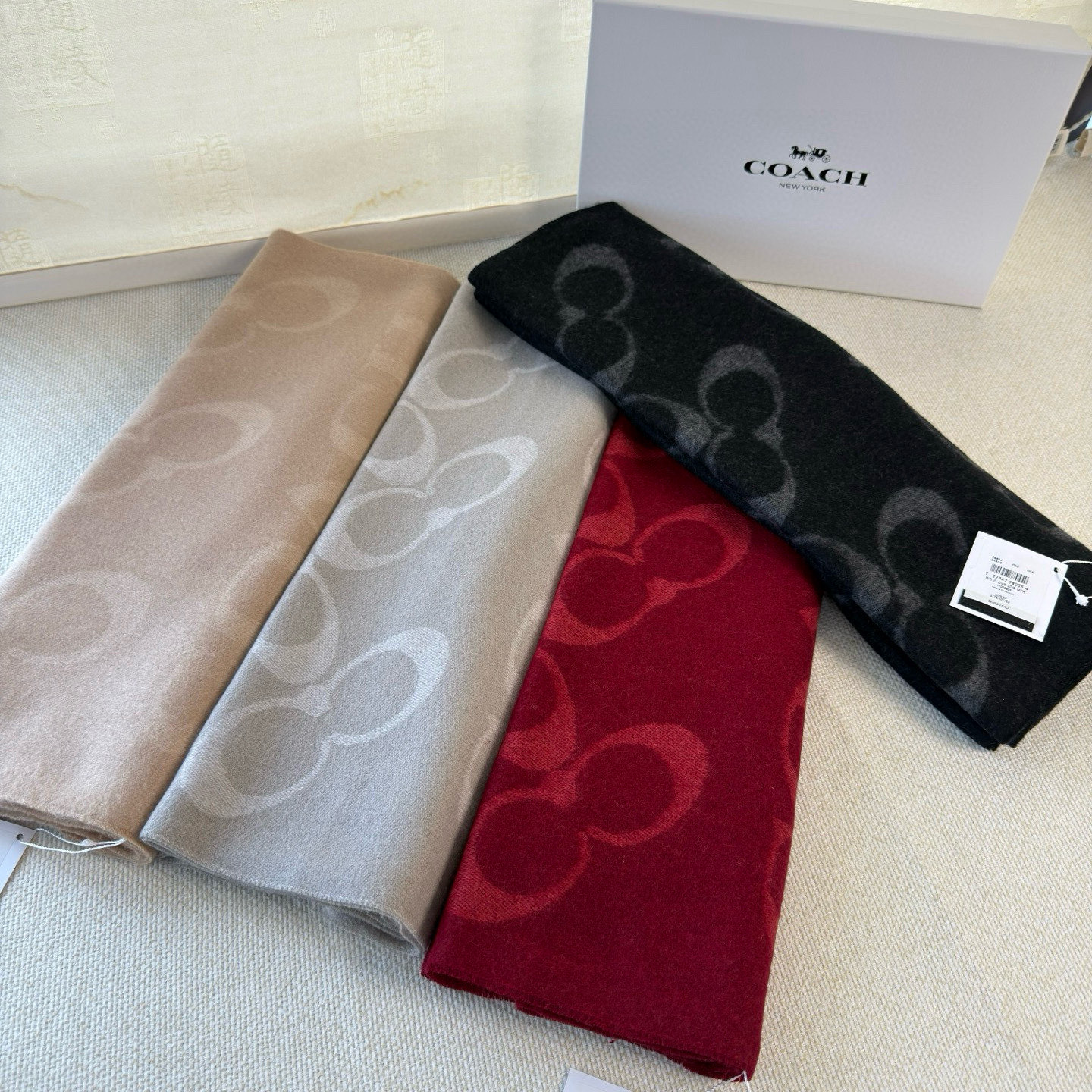 🆕【COCAH · 蔻驰经典斜纹字母】专柜都在抢货的节奏❗️【高端原版尾单全套辅料齐全】Coach经典斜