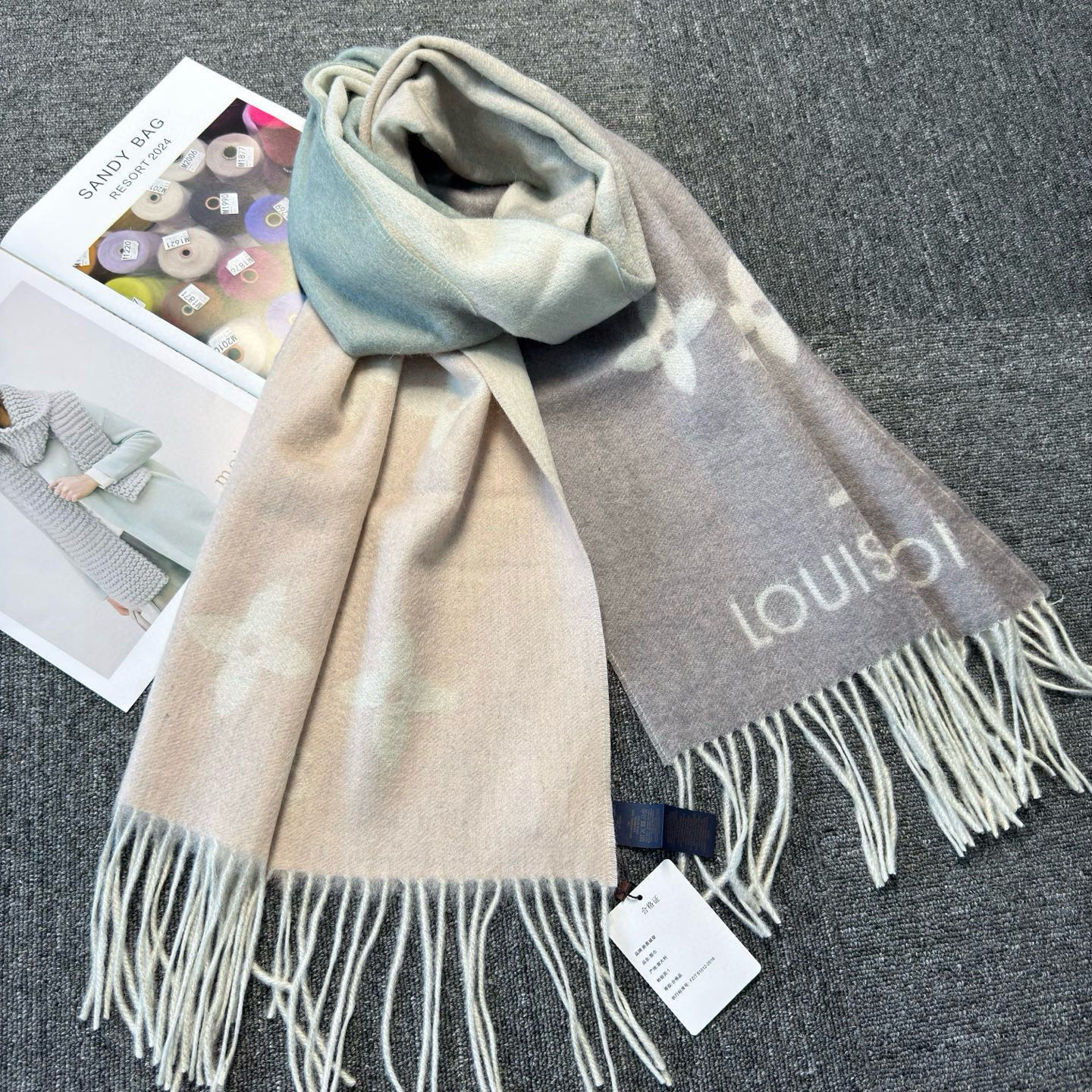 🆕【M70868】Louis Vuitton · REYKJAVIK GRADIENT渐变羊绒围巾❗️【