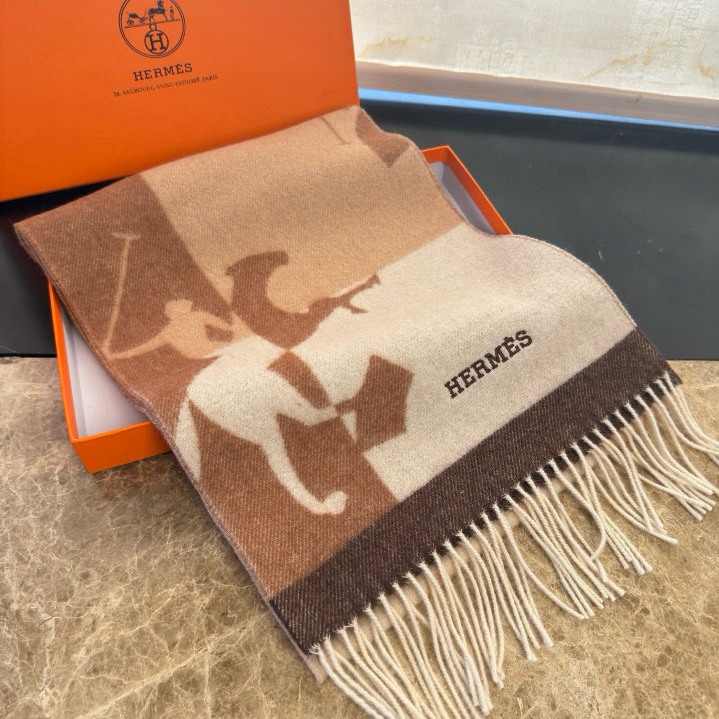 🆕 【▪Hermes · 爱马仕提花围巾，精致的温柔配色，超级迷恋❗️气质低调恬静又不失优雅❗️】重点推