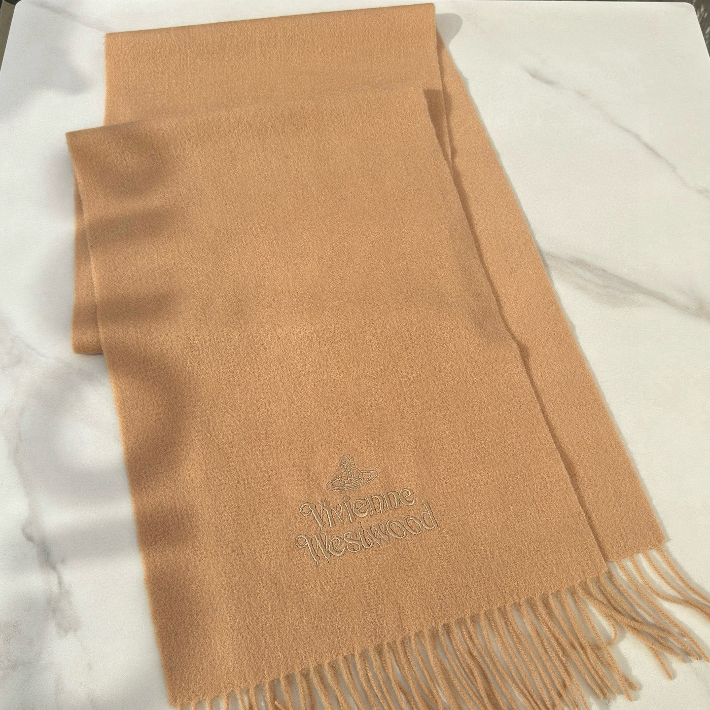 🆕𝐕𝐢𝐯𝐢𝐞𝐧𝐧𝐞 𝐖𝐞𝐬𝐭𝐰𝐨𝐨𝐝🪐✨【薇薇安 · 西太后】极品山羊绒小围巾，送人自留都太高大上了😍重