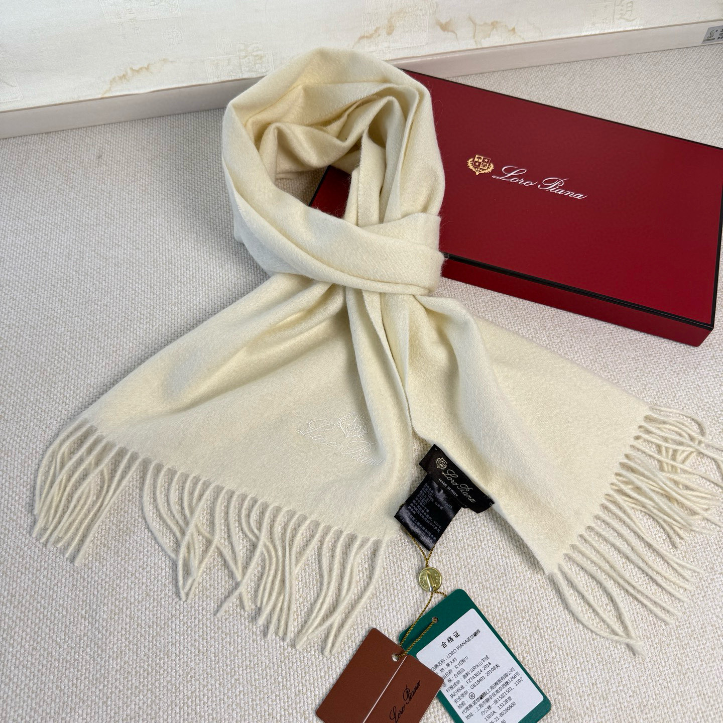 🆕Loro Piana · 诺悠翩雅秋冬新品❗️超级夯货 重磅来袭❗️【极品山羊绒小围巾】送人自留都太高