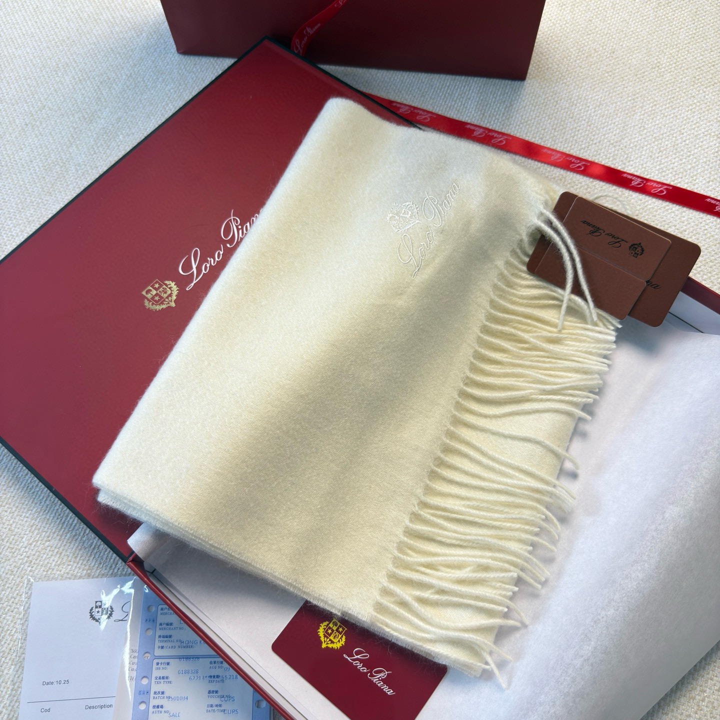 🆕Loro Piana · 诺悠翩雅秋冬新品❗️超级夯货 重磅来袭❗️【极品山羊绒小围巾】送人自留都太高