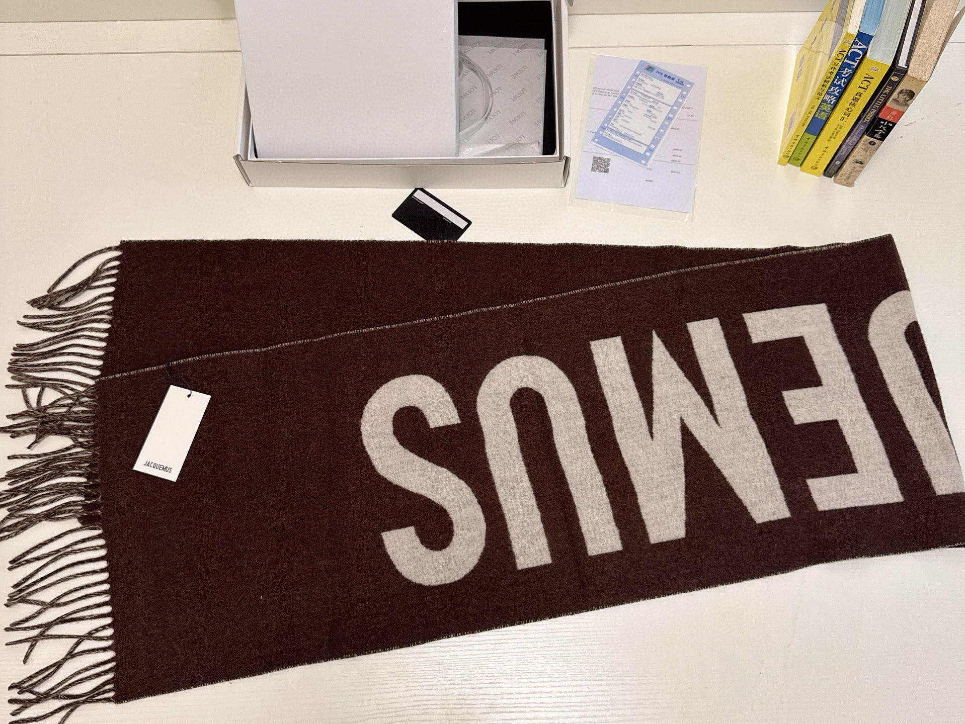 🆕JACQUEMUS双面围巾❗今年真的被疯狂种草 今年冬天就非宠这条 好看的要疯掉了，太有型太有魅力了❗