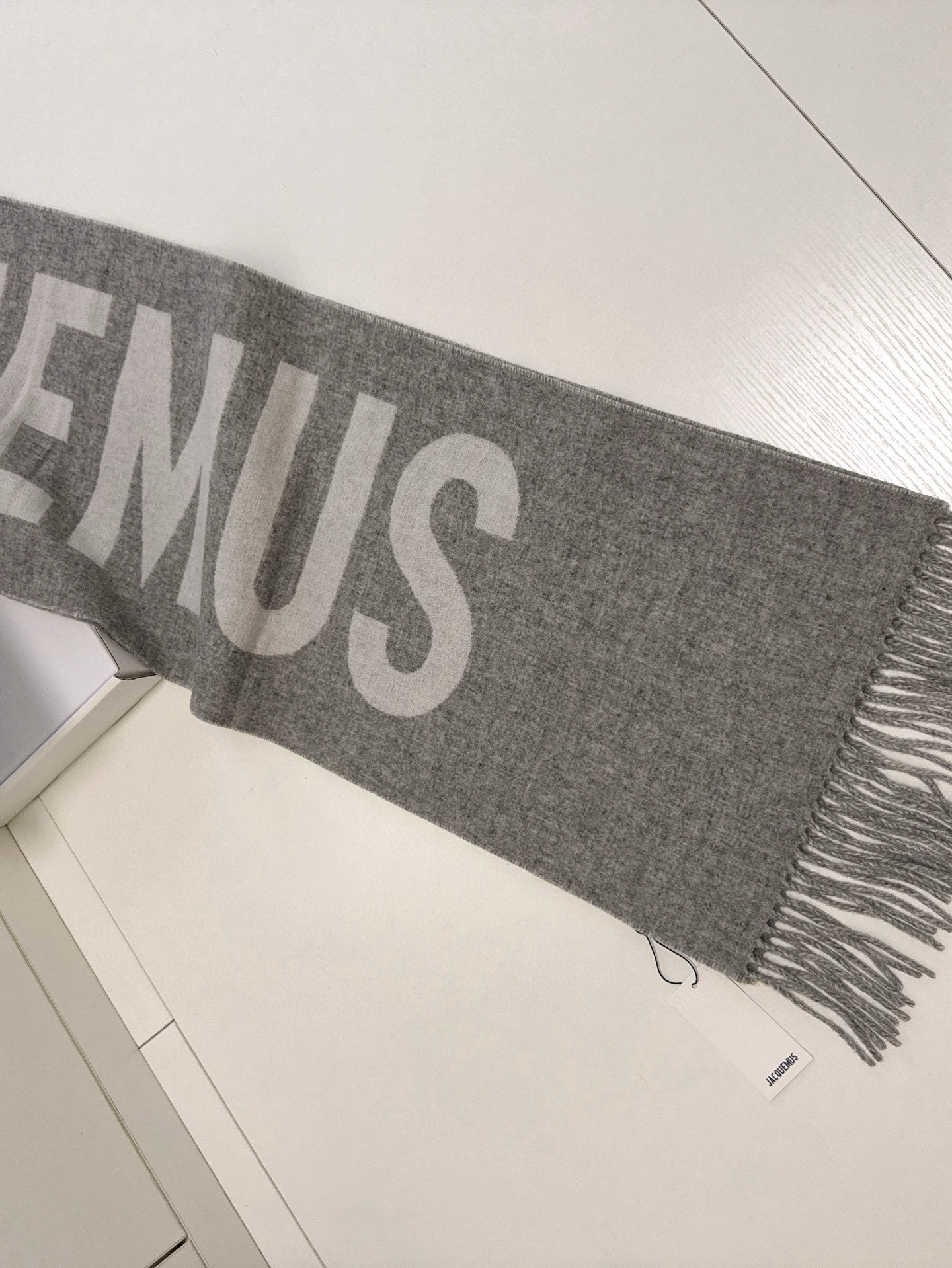 🆕JACQUEMUS双面围巾❗今年真的被疯狂种草 今年冬天就非宠这条 好看的要疯掉了，太有型太有魅力了❗