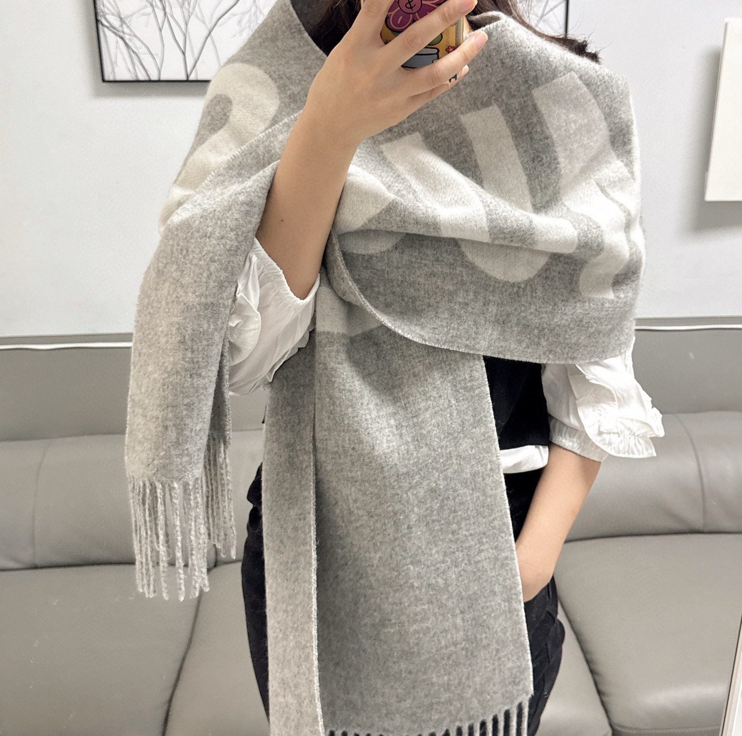 🆕JACQUEMUS双面围巾❗今年真的被疯狂种草 今年冬天就非宠这条 好看的要疯掉了，太有型太有魅力了❗