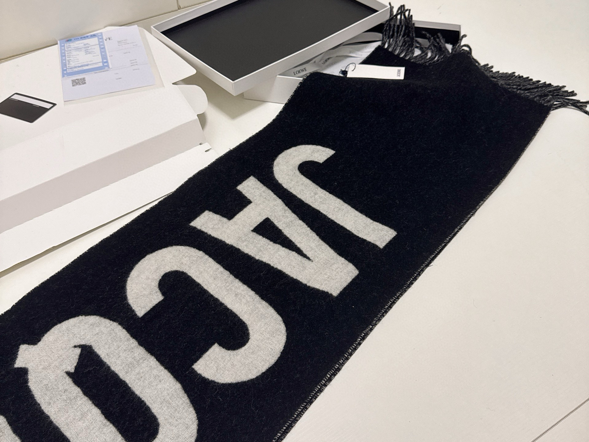 🆕JACQUEMUS双面围巾❗今年真的被疯狂种草 今年冬天就非宠这条 好看的要疯掉了，太有型太有魅力了❗