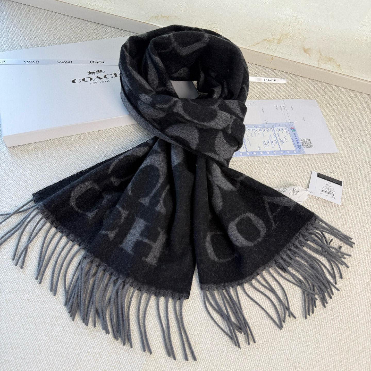 🆕【COCAH · 蔻驰经典标志大尺寸围巾】专柜都在抢货的节奏❗️【高端原版尾单全套辅料齐全】Coach