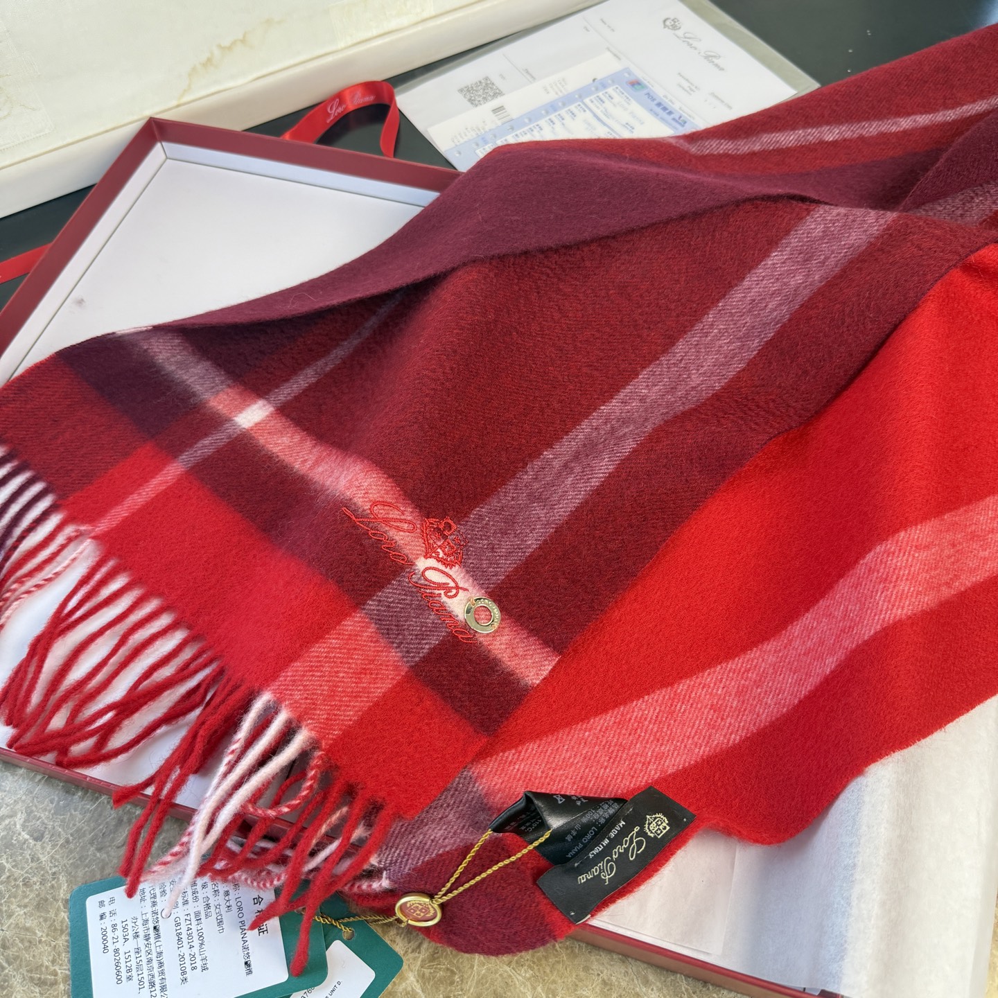 🆕Loro Piana · 诺悠翩雅秋冬新品❗️【极品山羊绒水波纹格纹围巾】送人自留都太高大上了😍重磅上