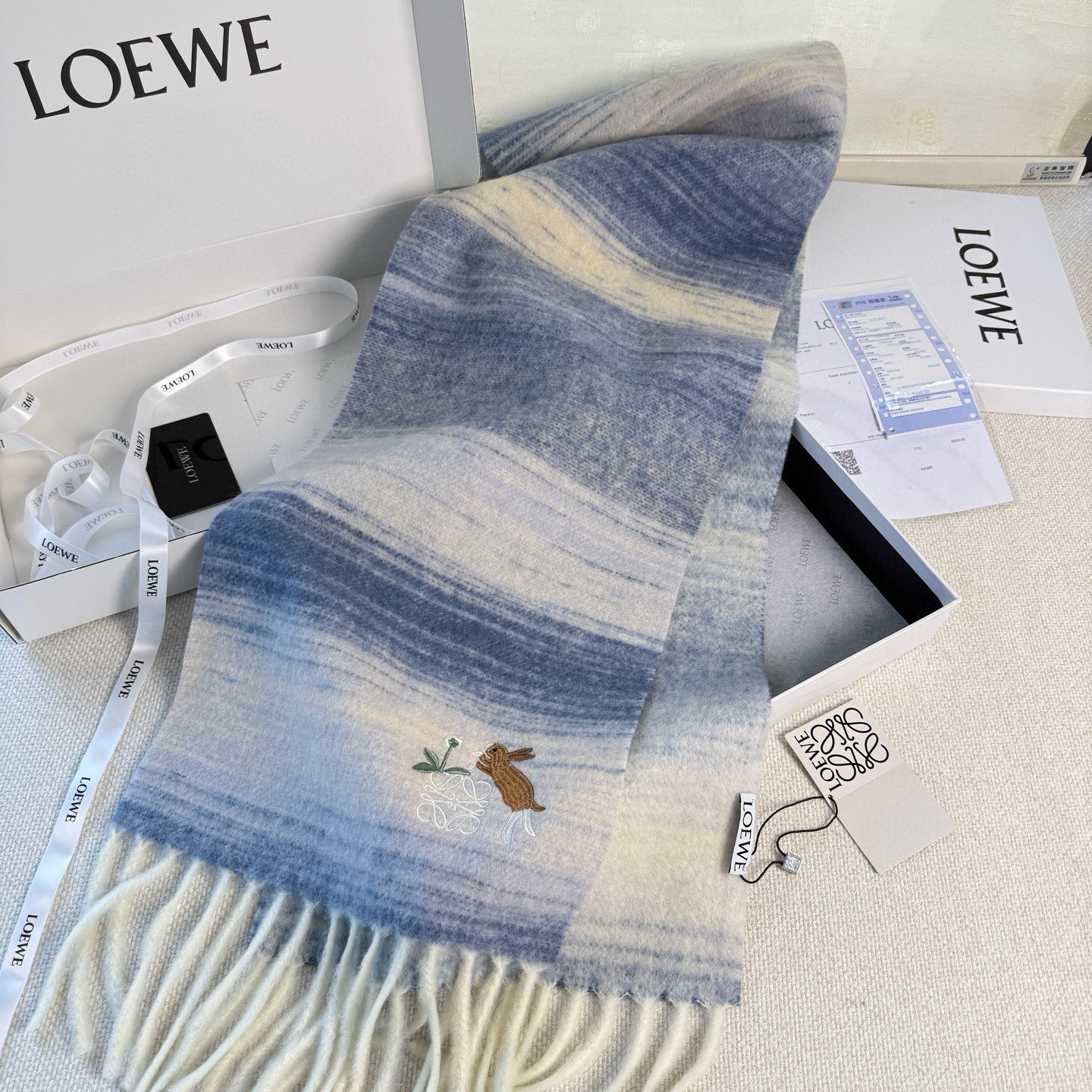 🆕 【▪Loewe · 罗意威难得一见的温柔配色，低调又不失优雅❗】重点推荐❗ 超级高级的彩虹配色🌈，每